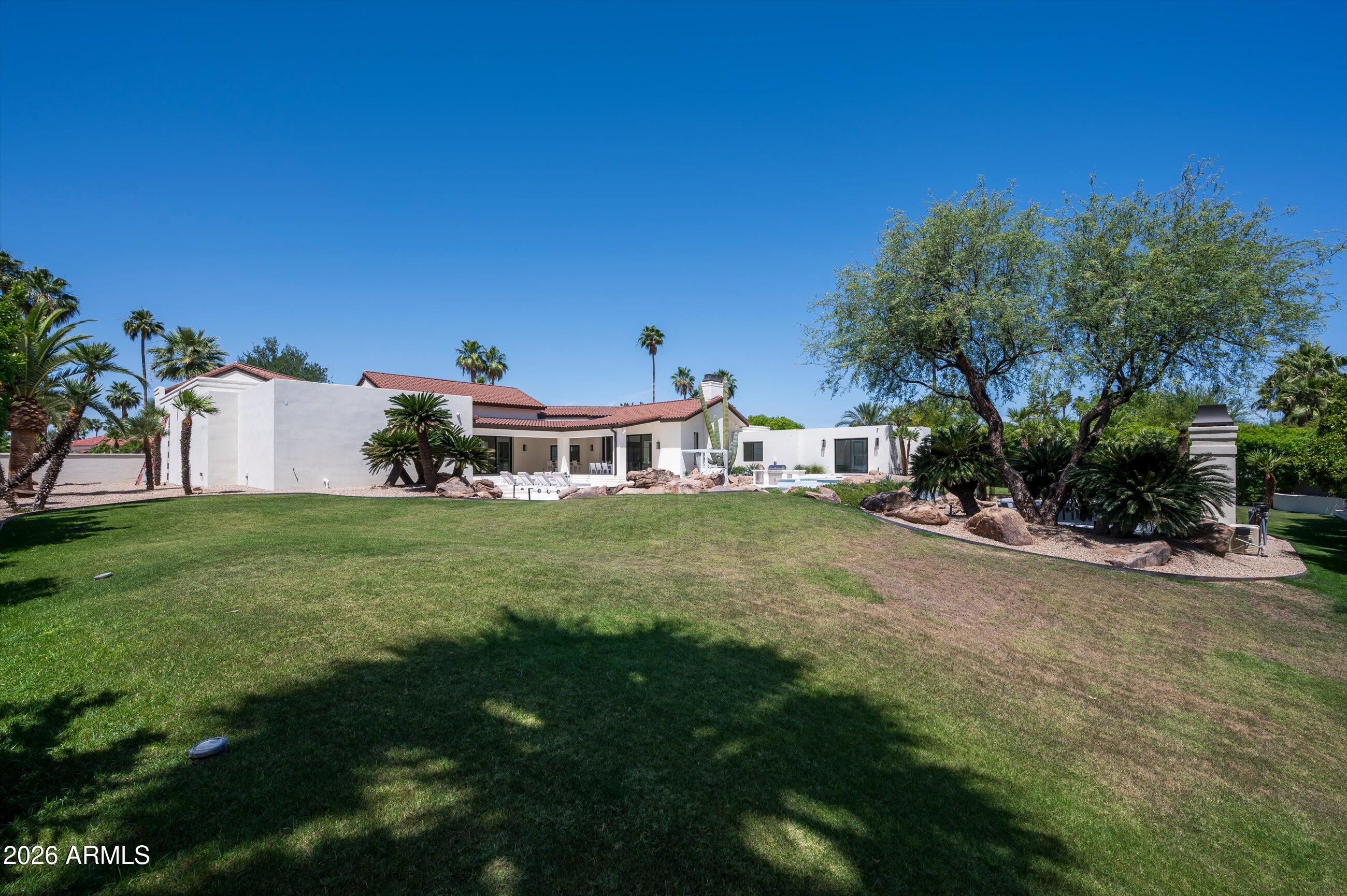 CAMELBACK COUNTRY ESTATES - Residential