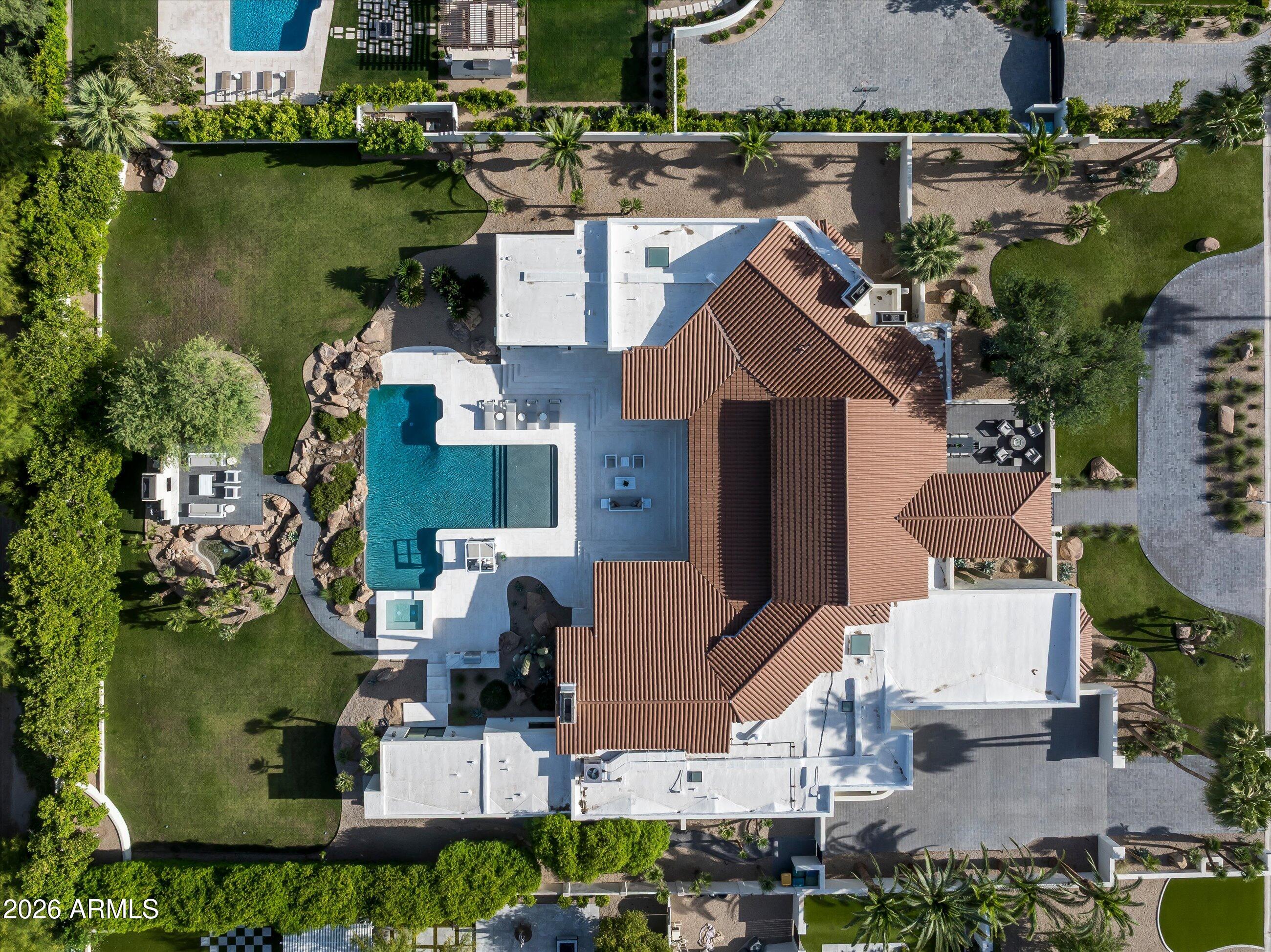 CAMELBACK COUNTRY ESTATES - Residential