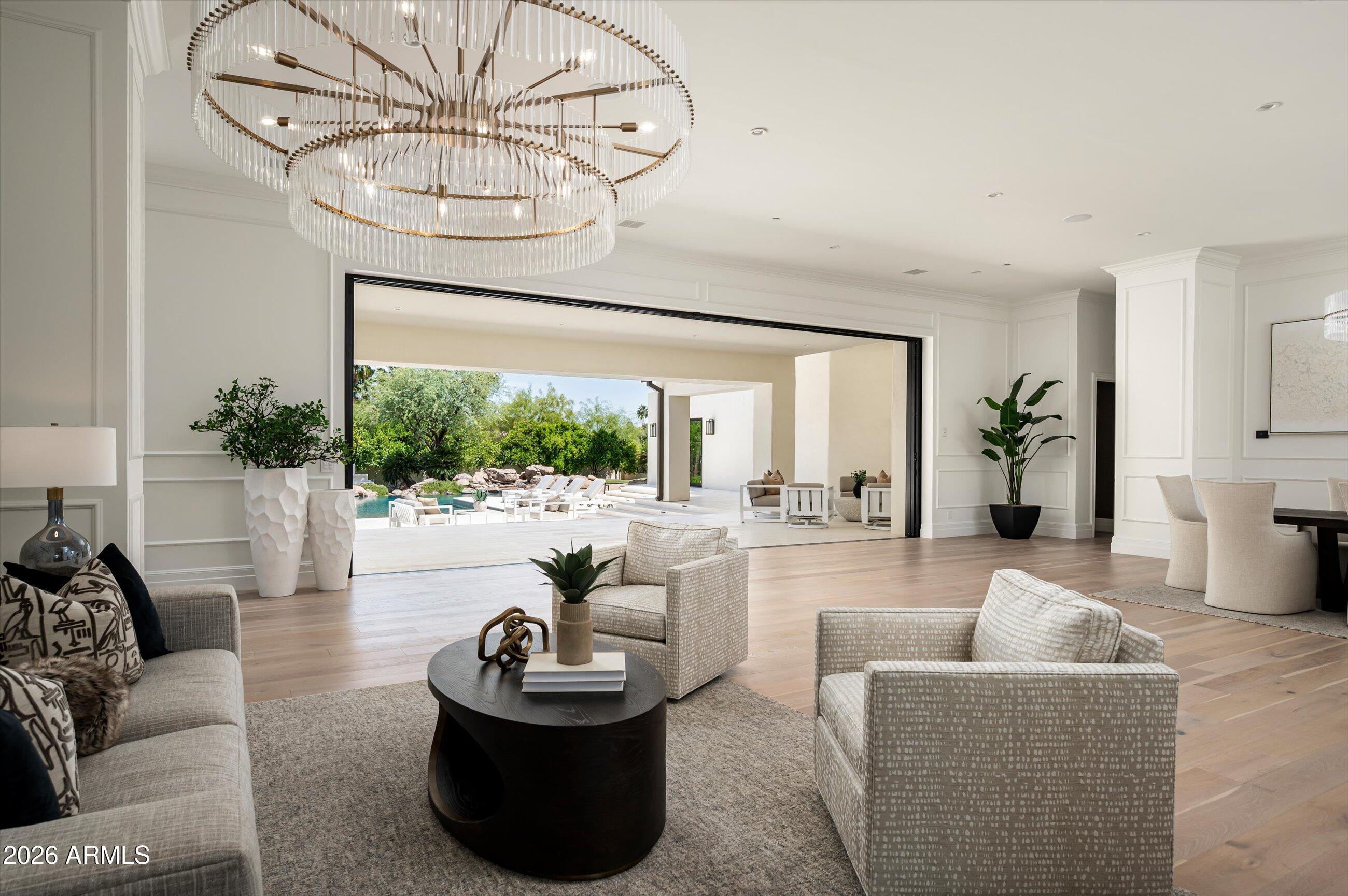 CAMELBACK COUNTRY ESTATES - Residential