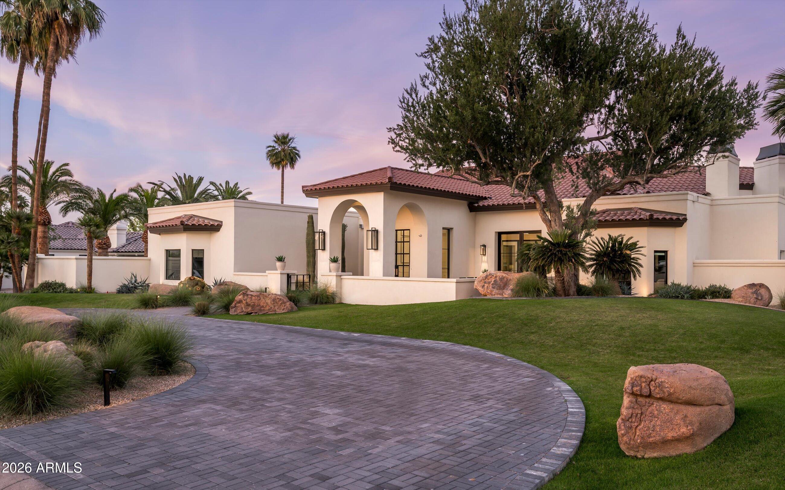 CAMELBACK COUNTRY ESTATES - Residential