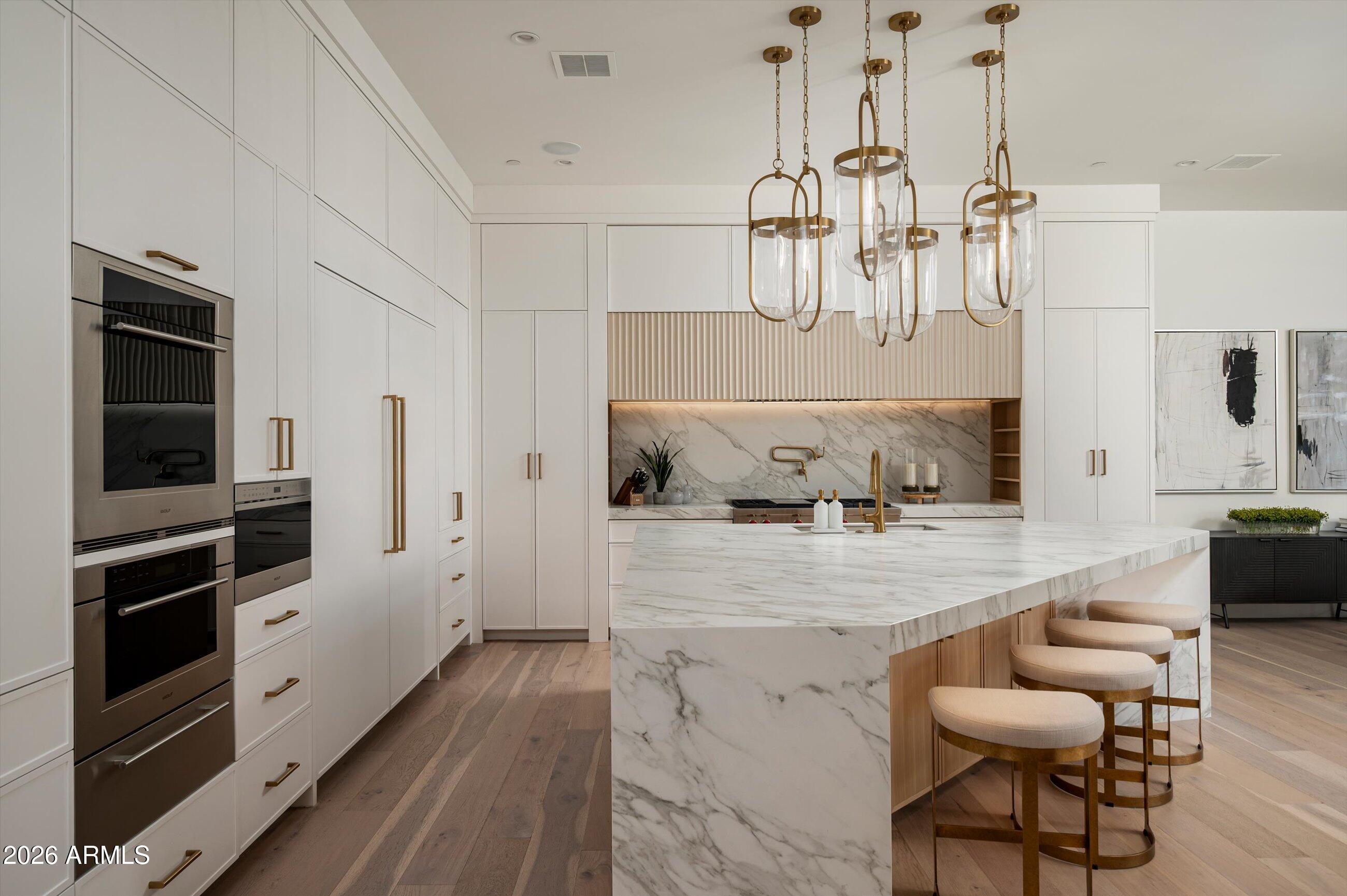 CAMELBACK COUNTRY ESTATES - Residential