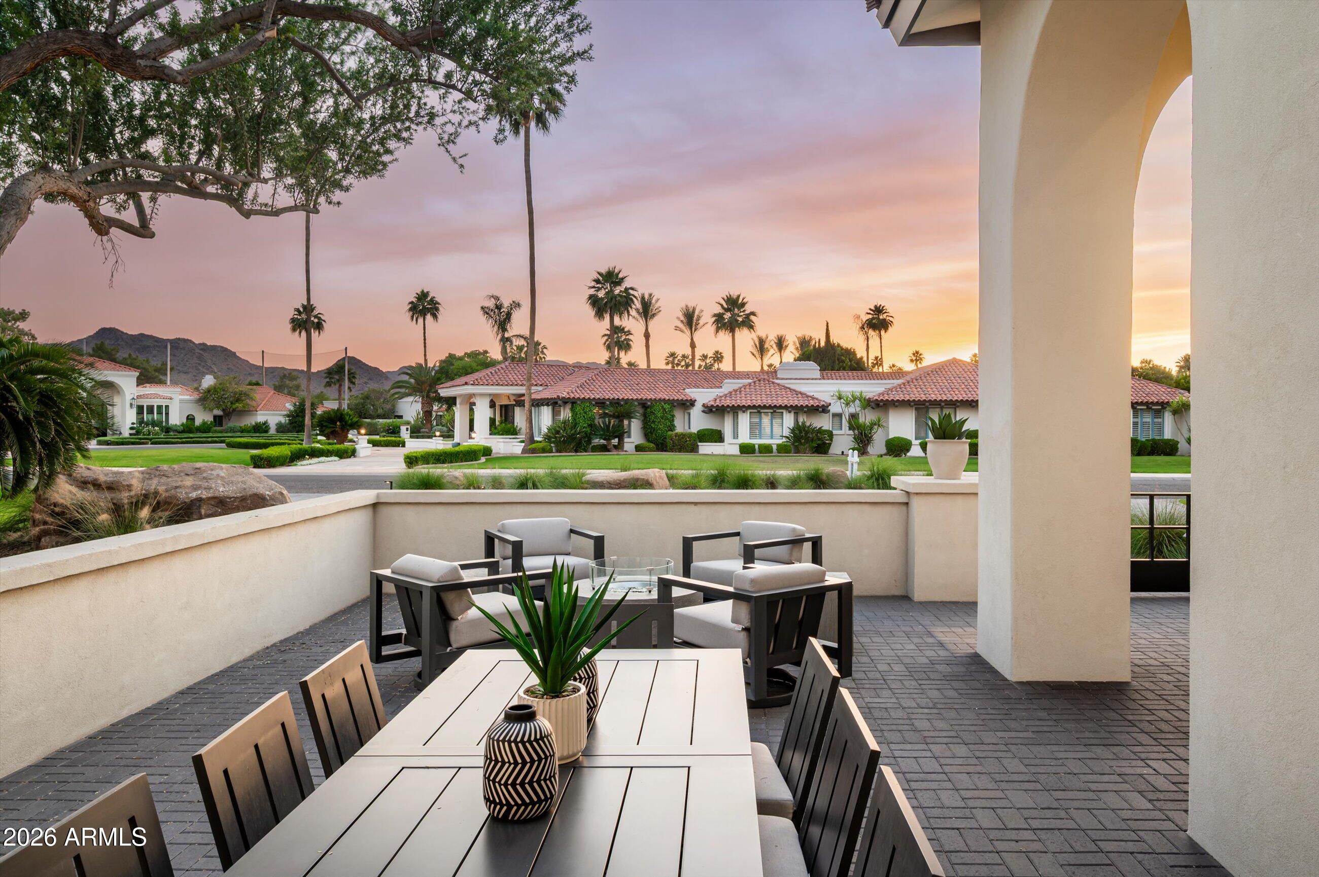 CAMELBACK COUNTRY ESTATES - Residential