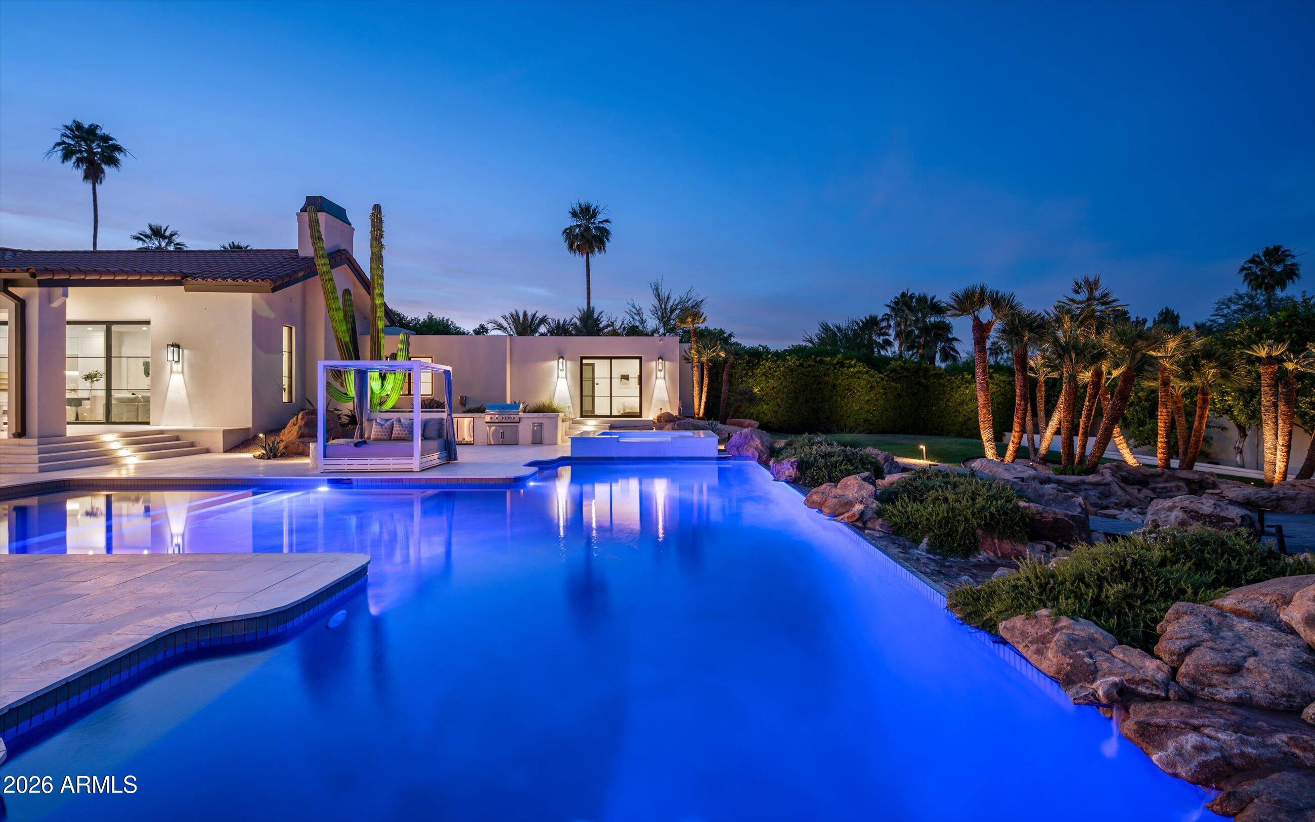 CAMELBACK COUNTRY ESTATES - Residential