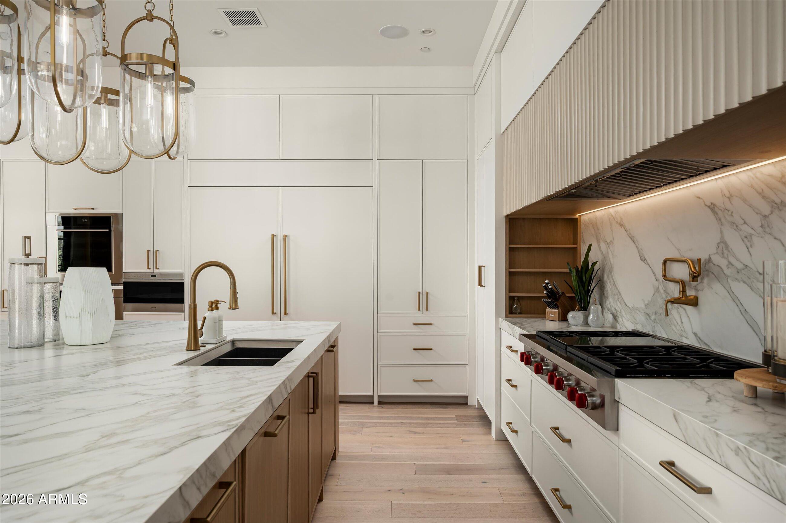 CAMELBACK COUNTRY ESTATES - Residential