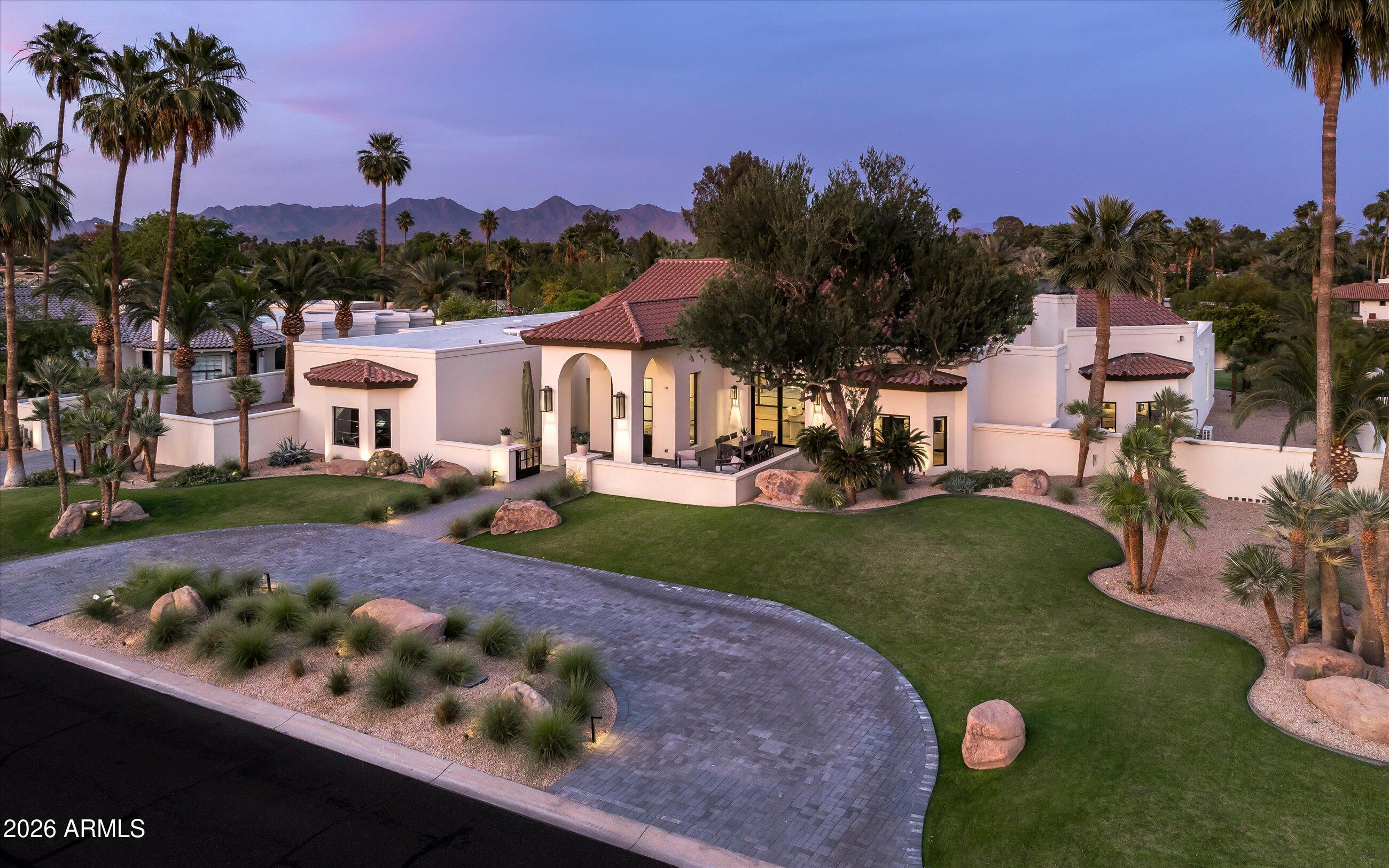 CAMELBACK COUNTRY ESTATES - Residential