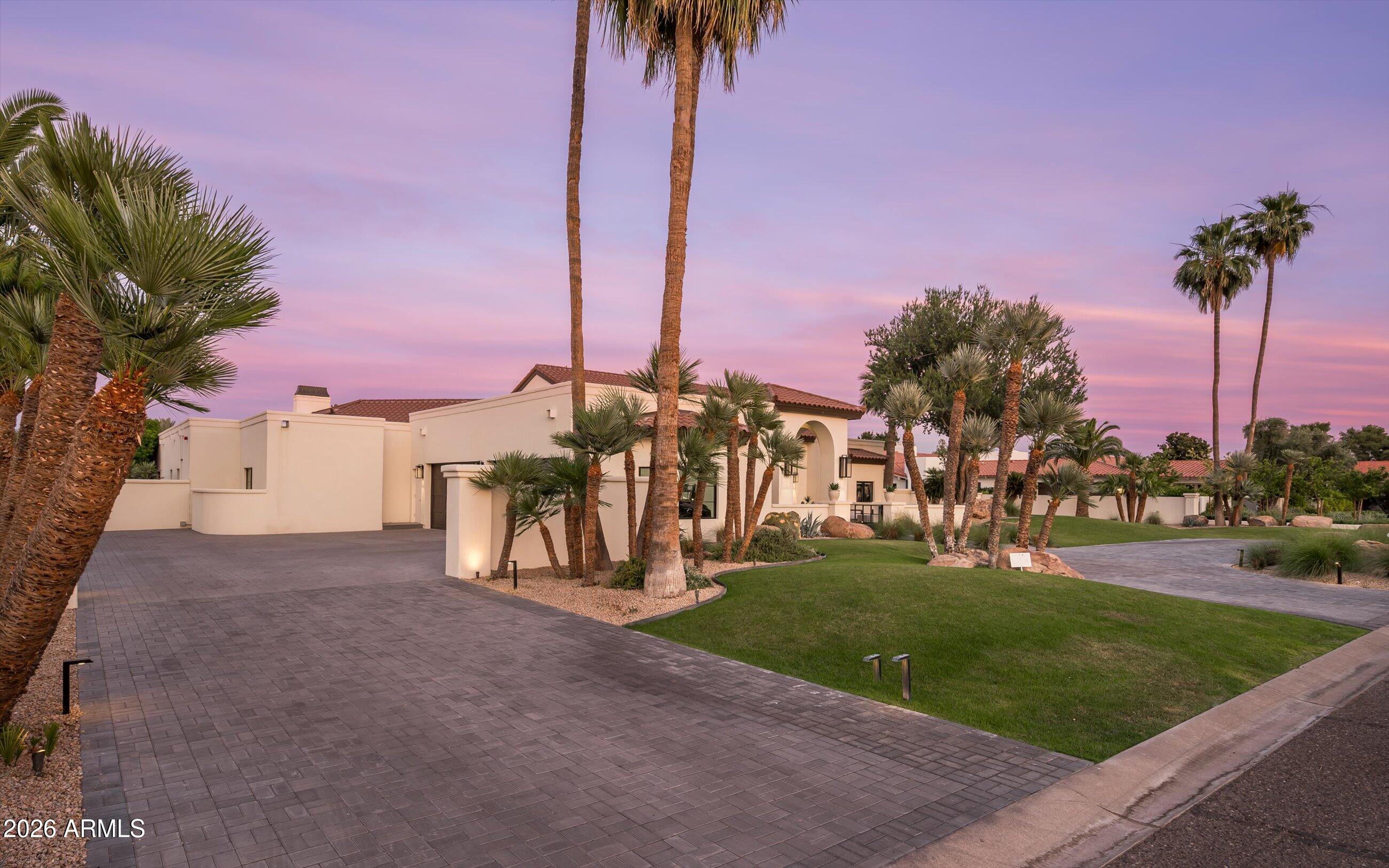 CAMELBACK COUNTRY ESTATES - Residential