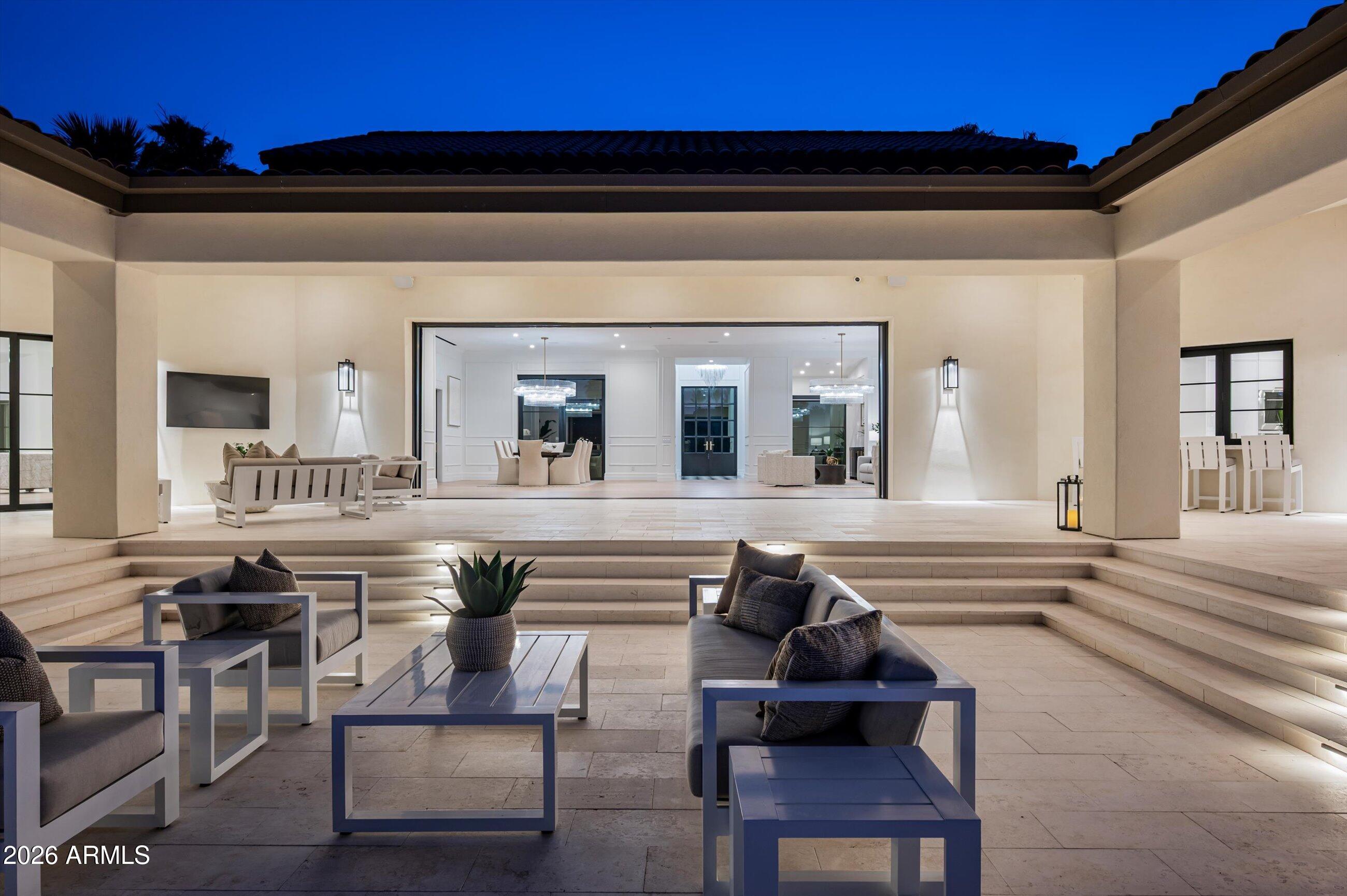 CAMELBACK COUNTRY ESTATES - Residential