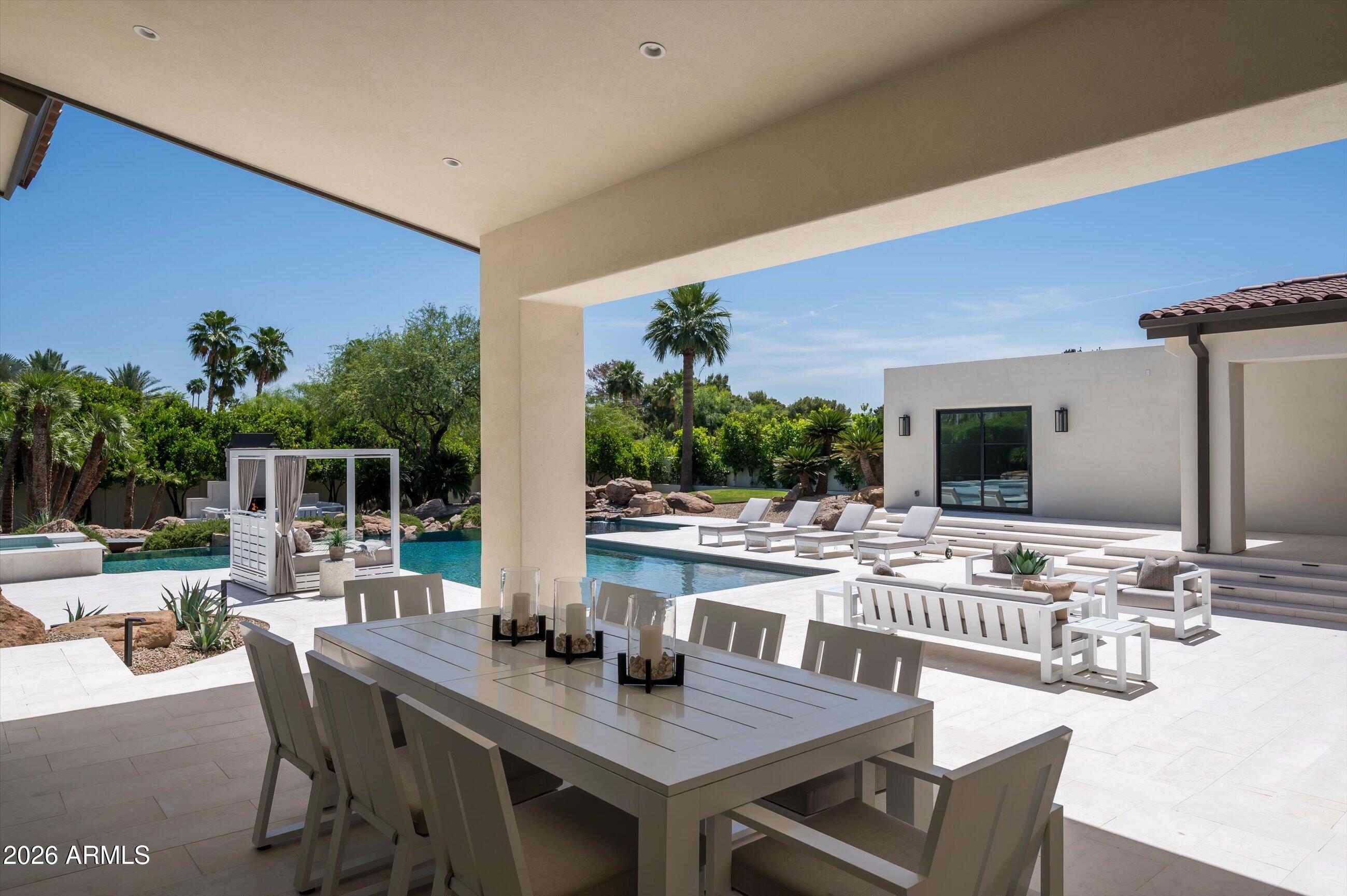 CAMELBACK COUNTRY ESTATES - Residential