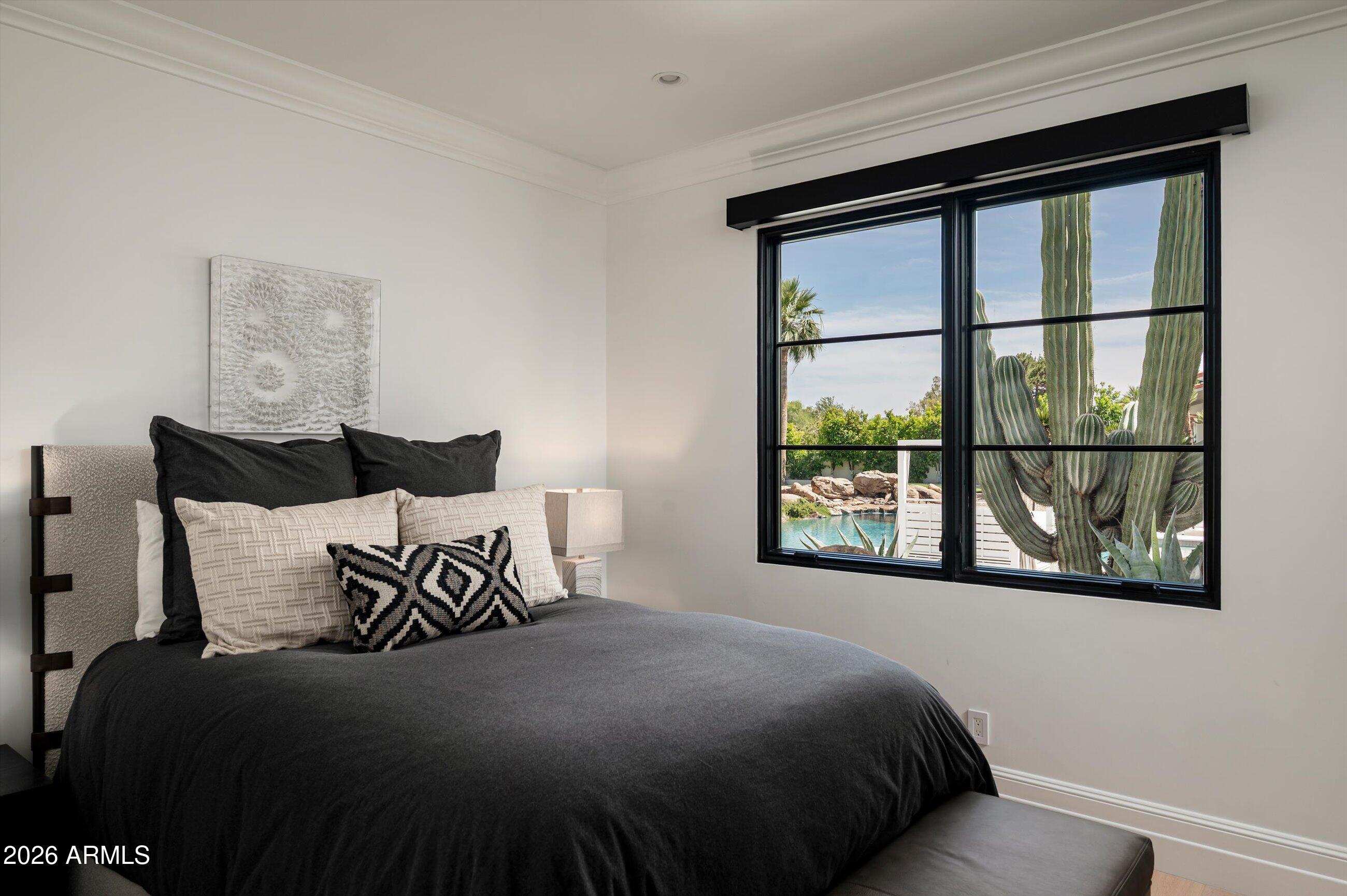 CAMELBACK COUNTRY ESTATES - Residential