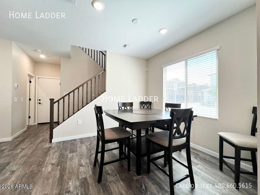 MOSAIC AT LAYTON LAKES - Residential