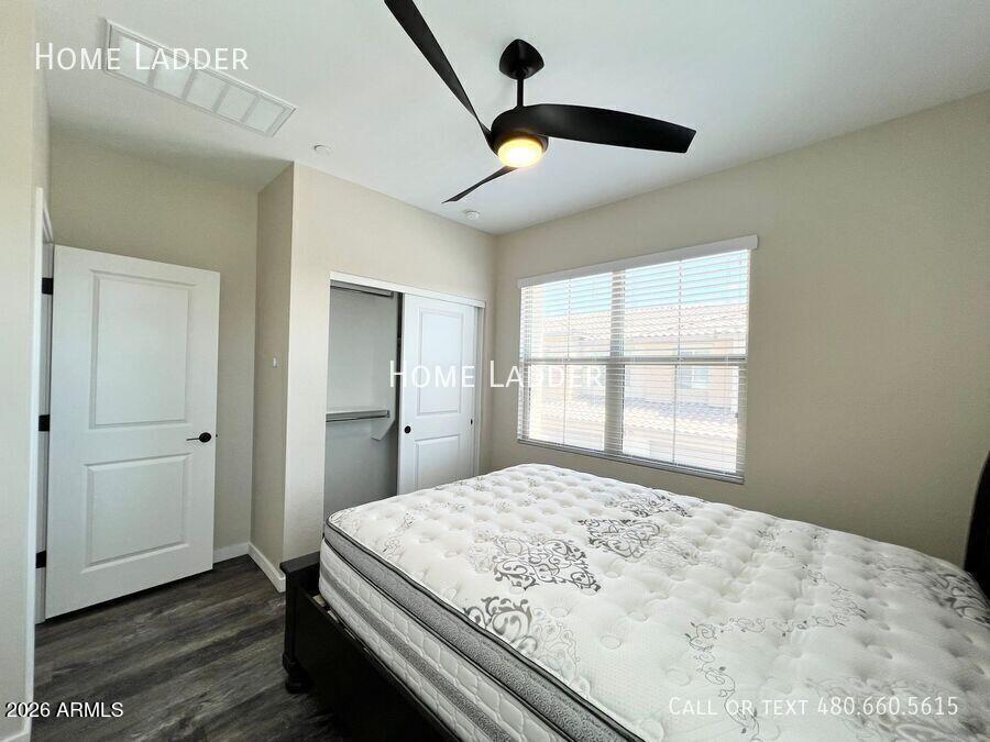 MOSAIC AT LAYTON LAKES - Residential