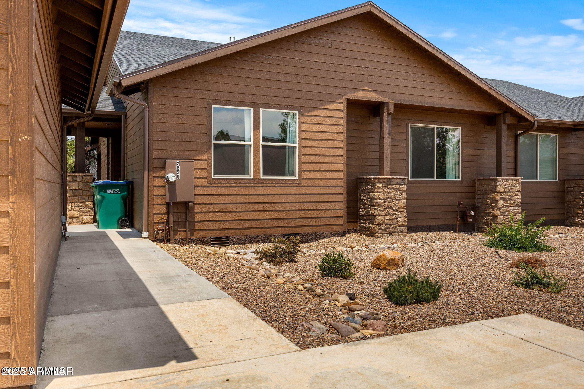 THE RETREAT VILLAS AT BISON CROSSING - Residential
