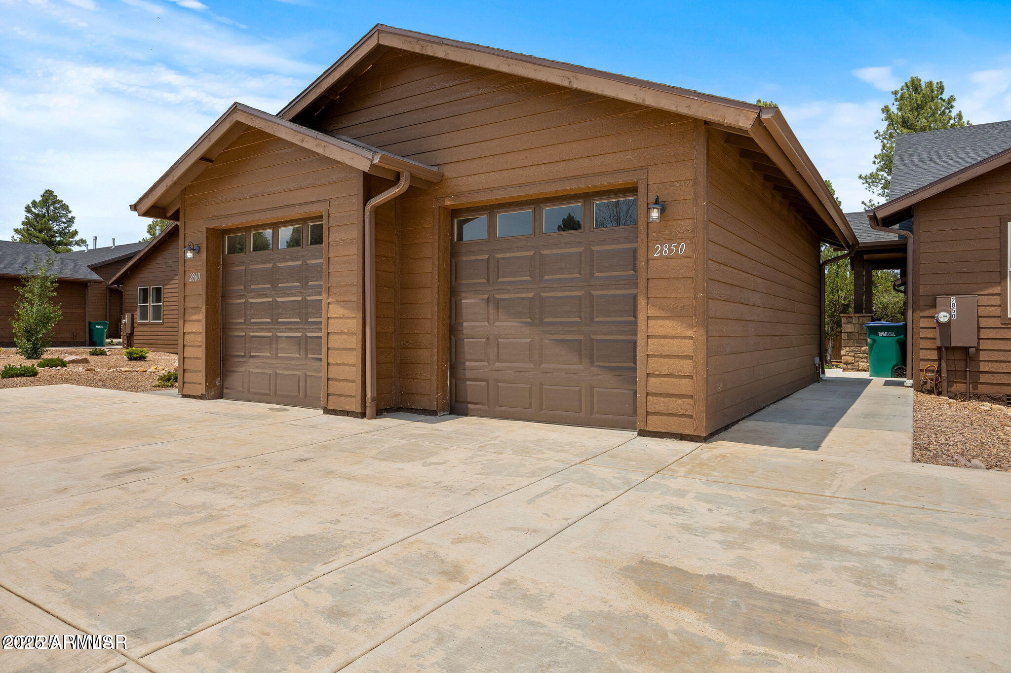 THE RETREAT VILLAS AT BISON CROSSING - Residential