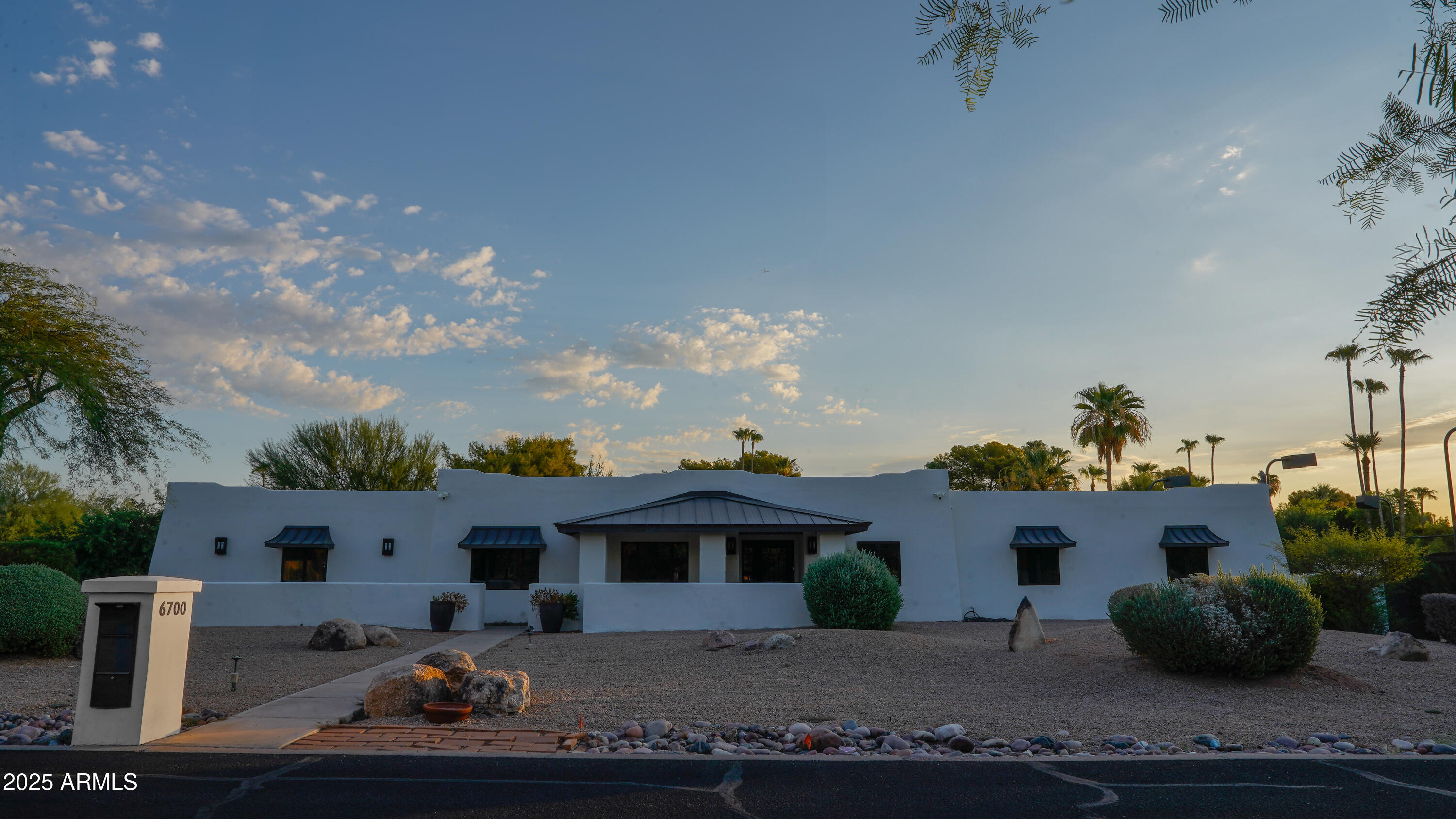 DESERT ARROYOS - Residential