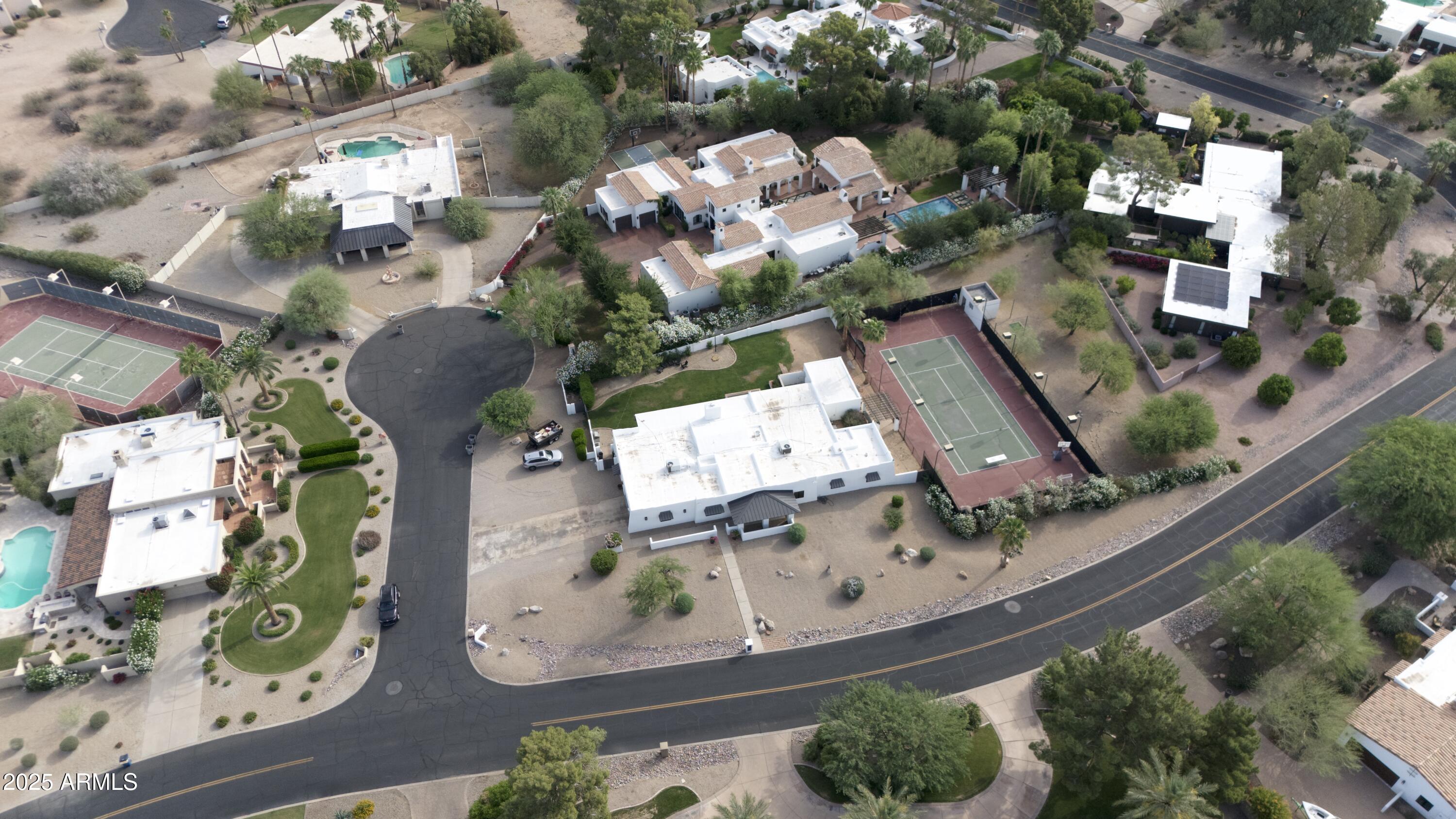 DESERT ARROYOS - Residential