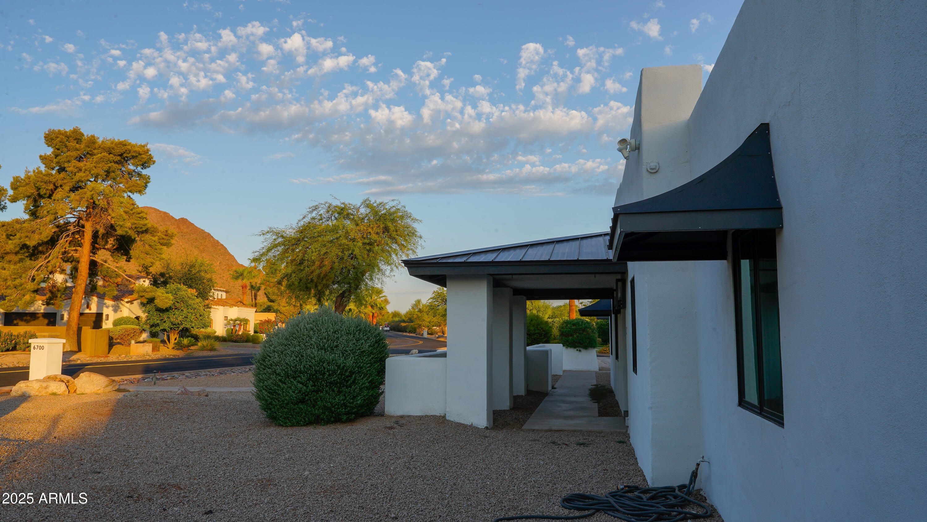DESERT ARROYOS - Residential