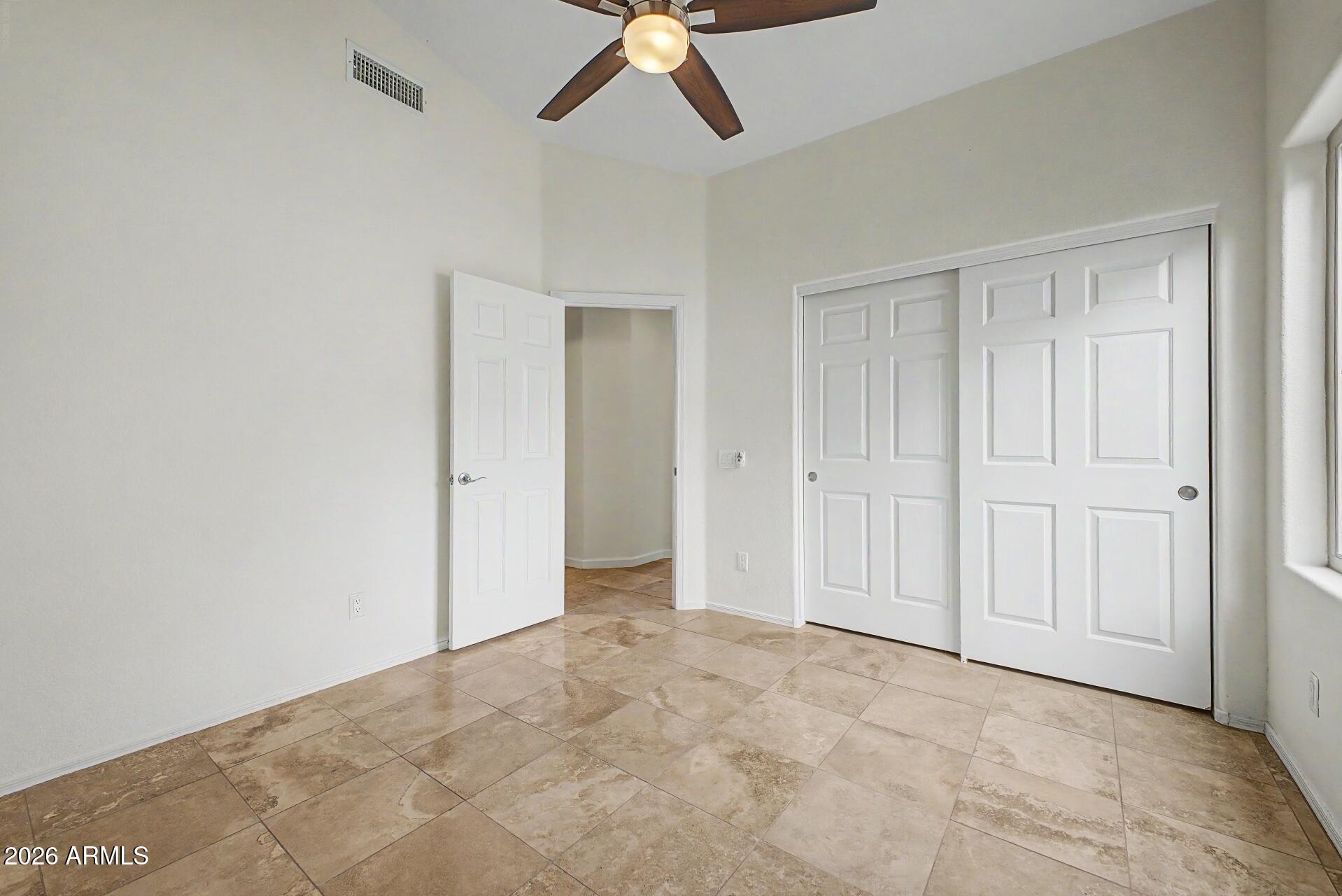 OAKWOOD LAKES - Residential