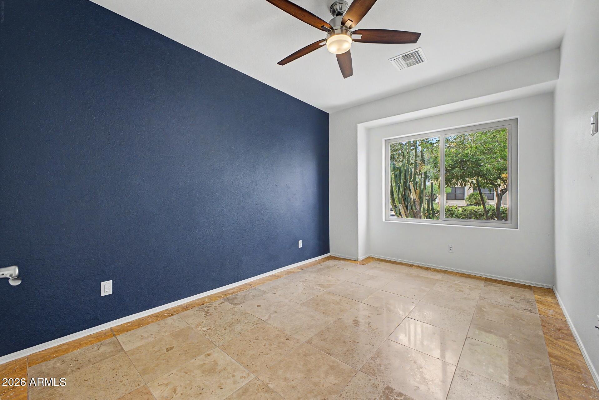 OAKWOOD LAKES - Residential