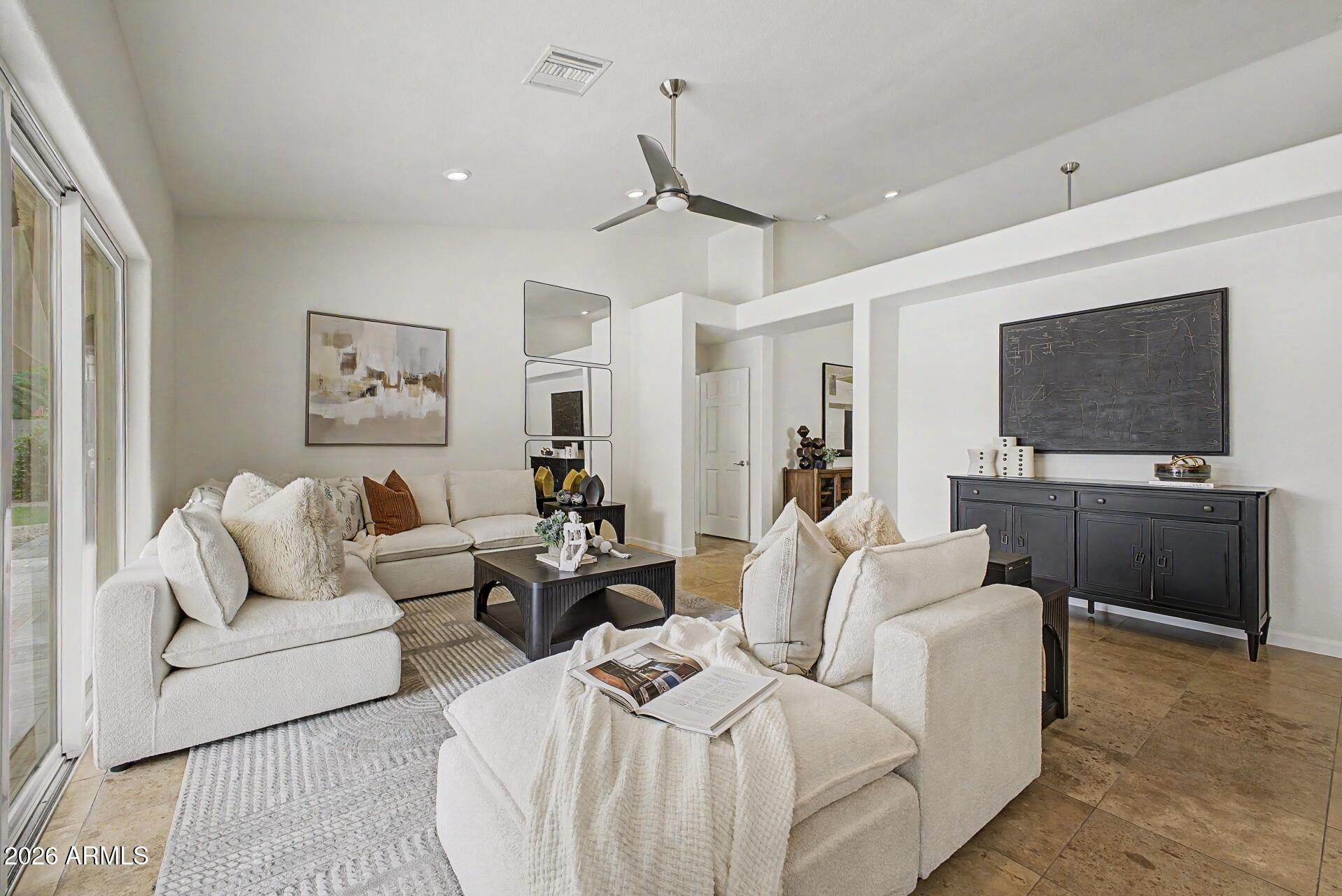 OAKWOOD LAKES - Residential