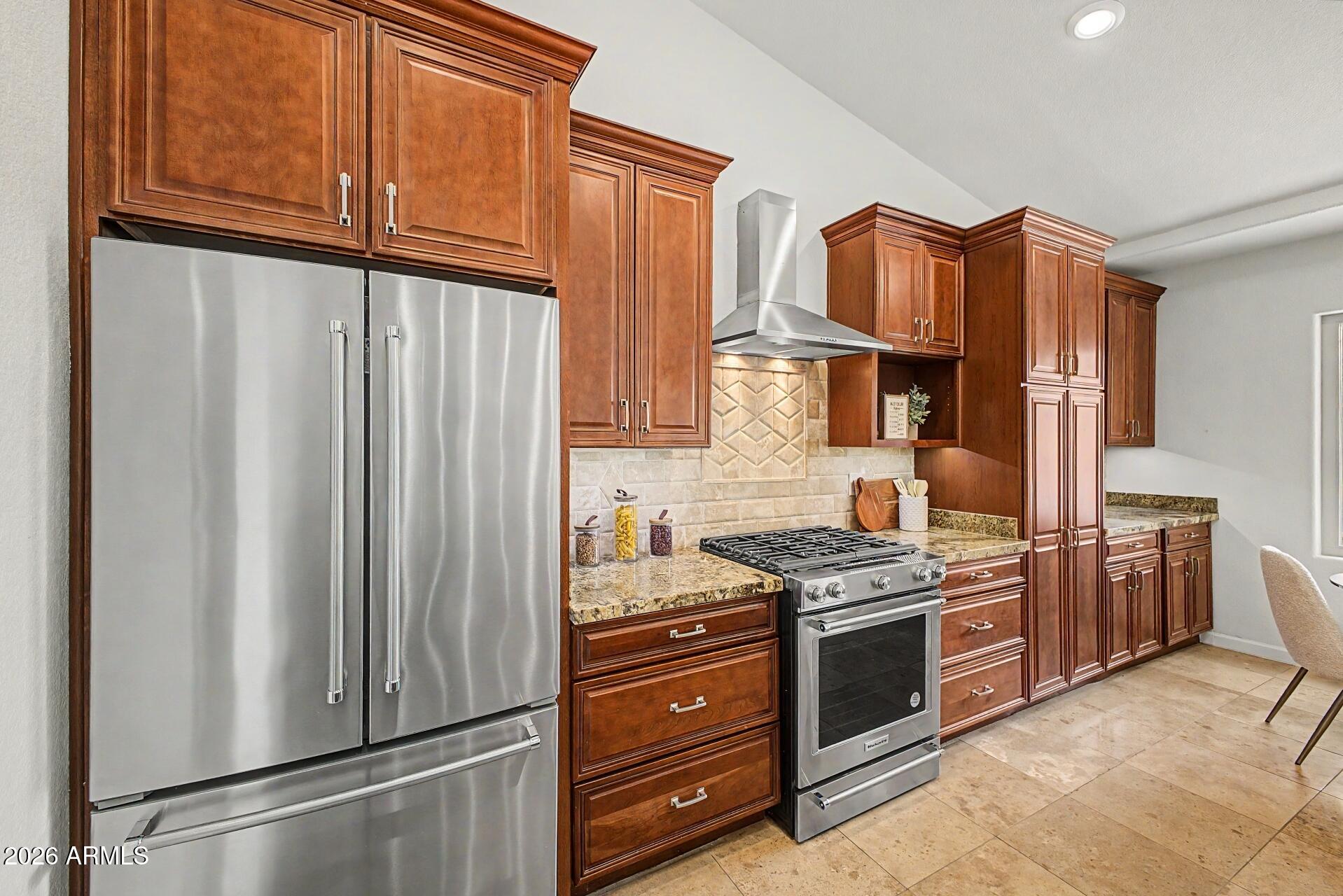 OAKWOOD LAKES - Residential
