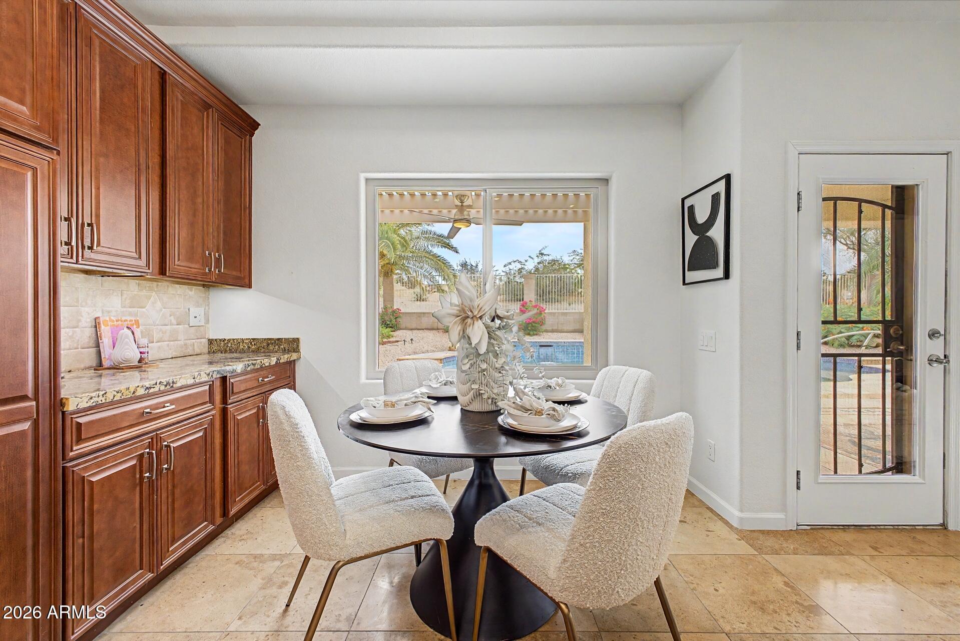 OAKWOOD LAKES - Residential