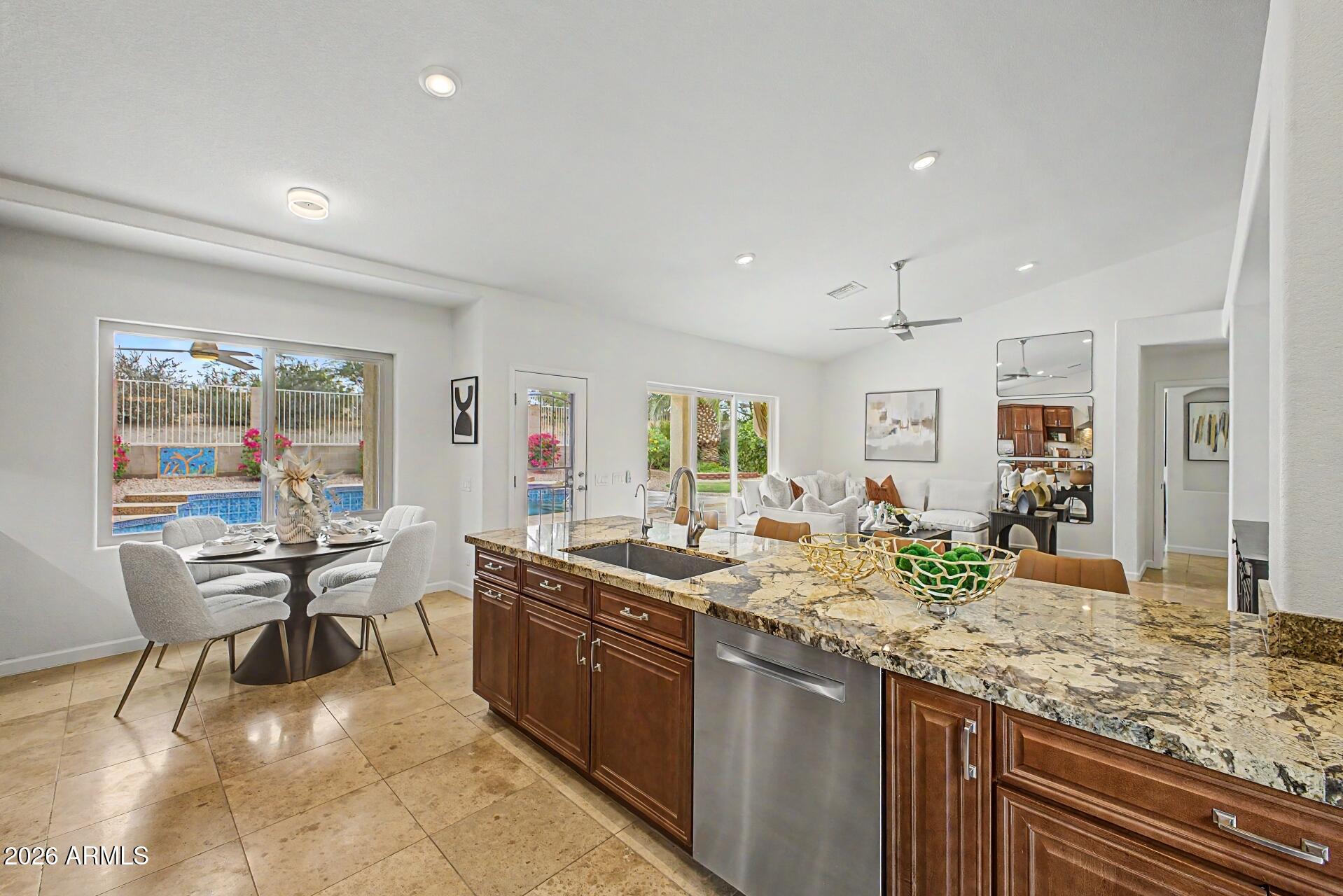 OAKWOOD LAKES - Residential
