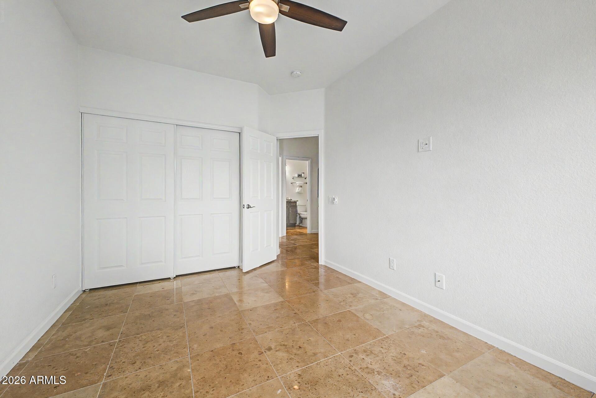 OAKWOOD LAKES - Residential