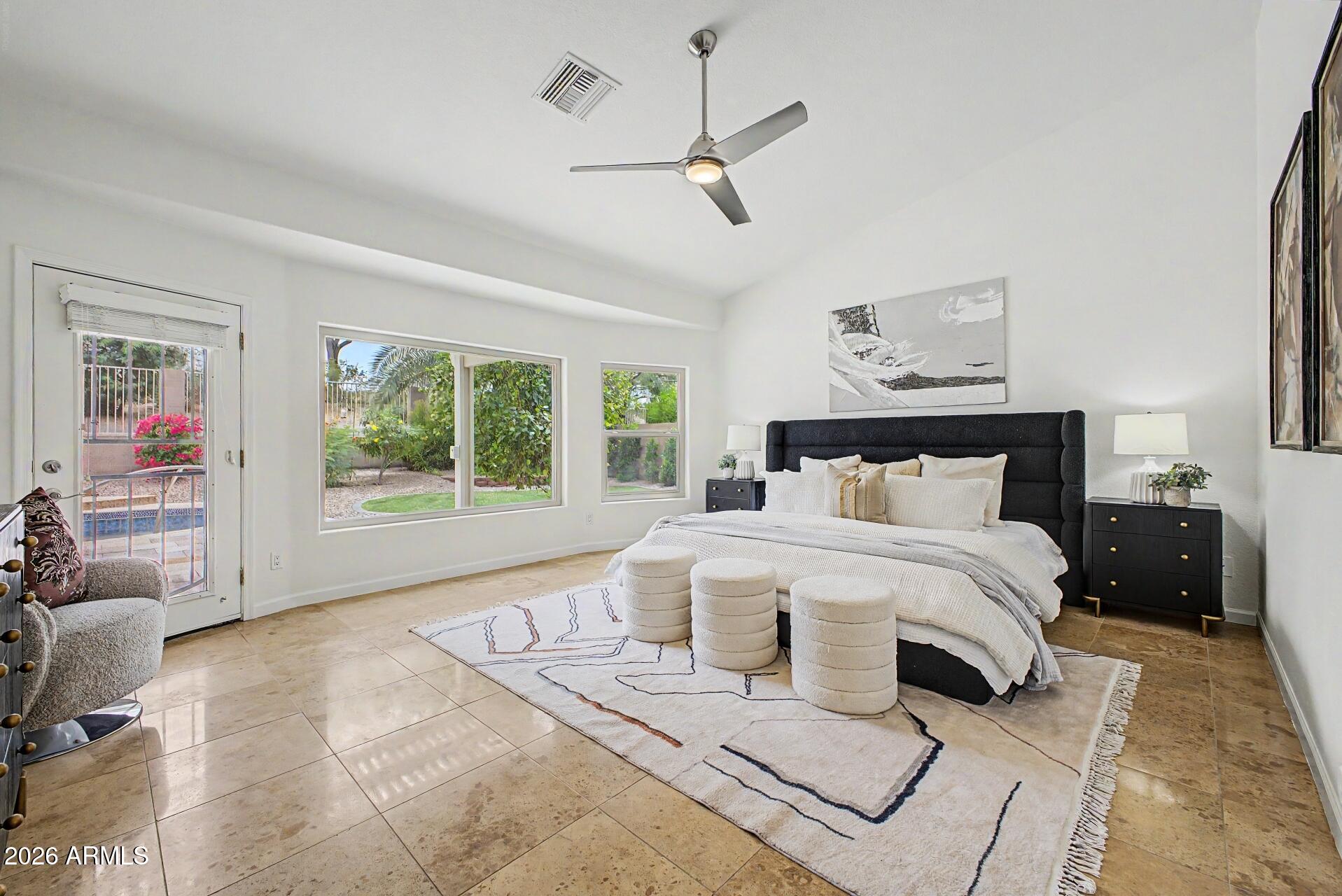 OAKWOOD LAKES - Residential