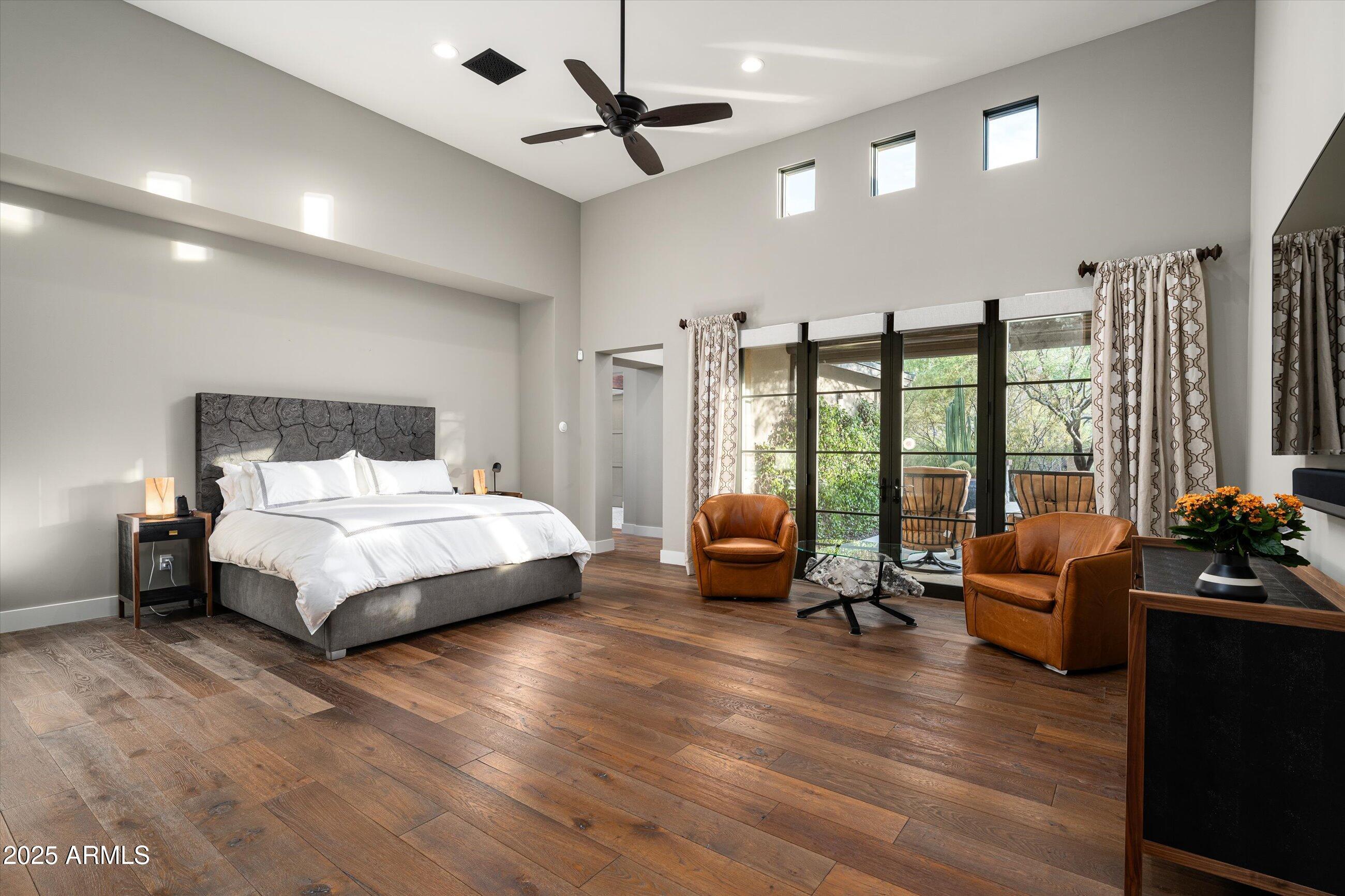 ESTANCIA - Residential
