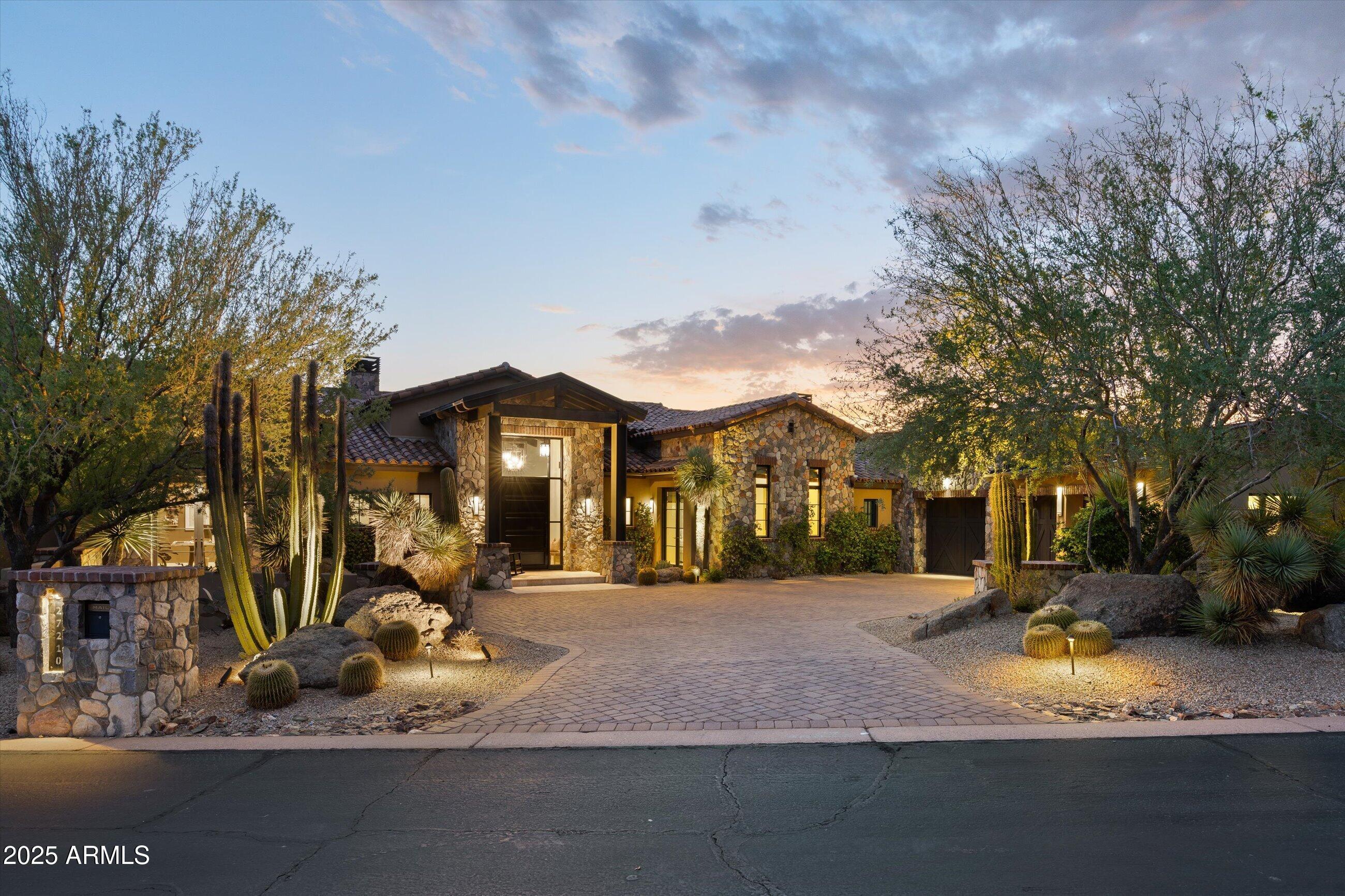 ESTANCIA - Residential
