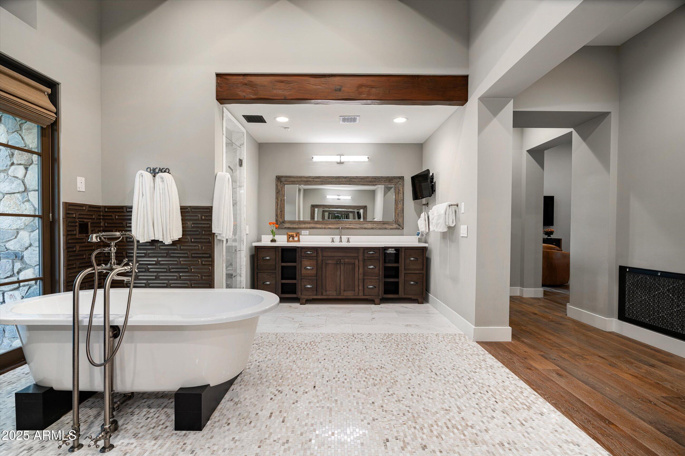 ESTANCIA - Residential