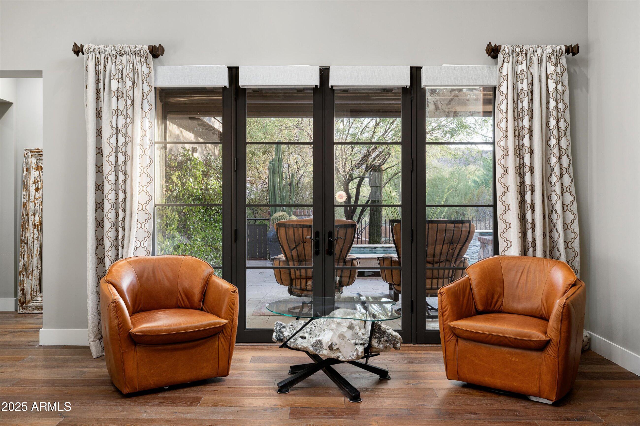 ESTANCIA - Residential