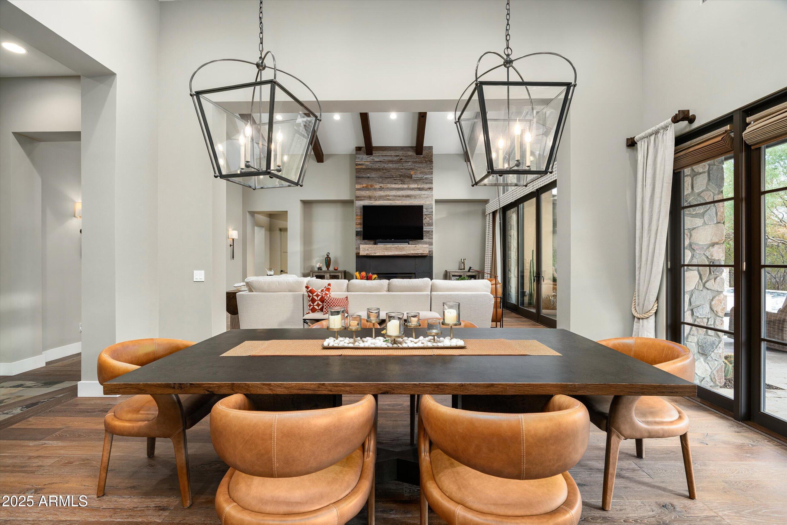 ESTANCIA - Residential