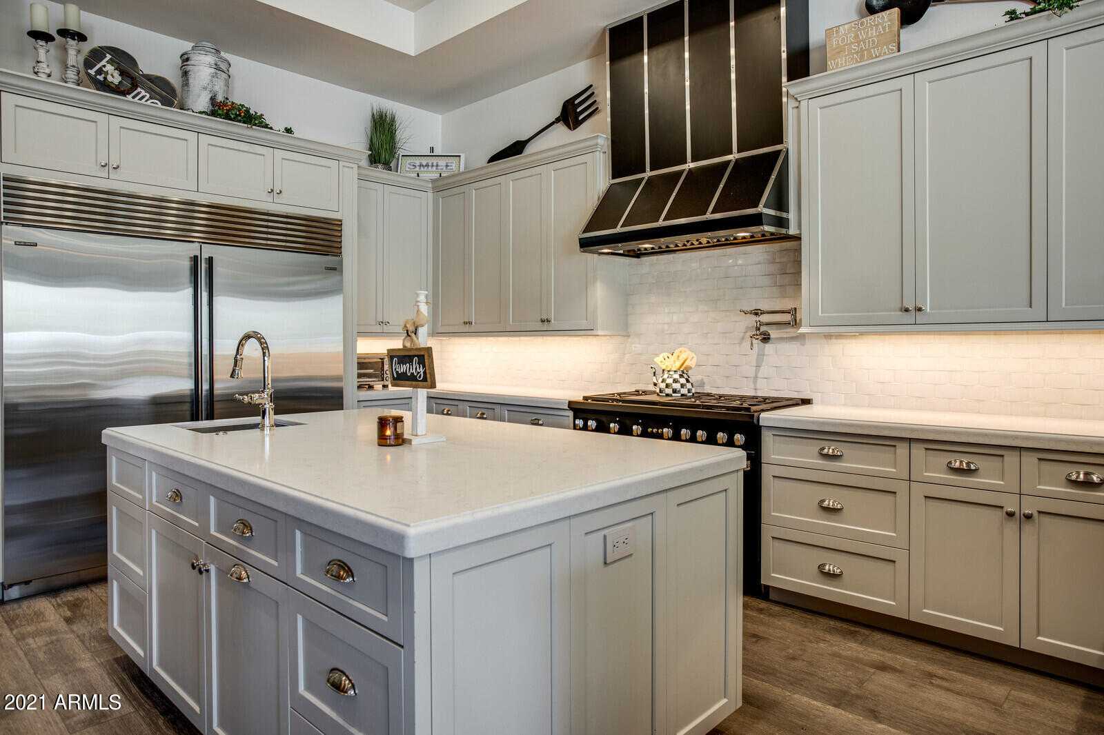 VISTA ACRES - Residential