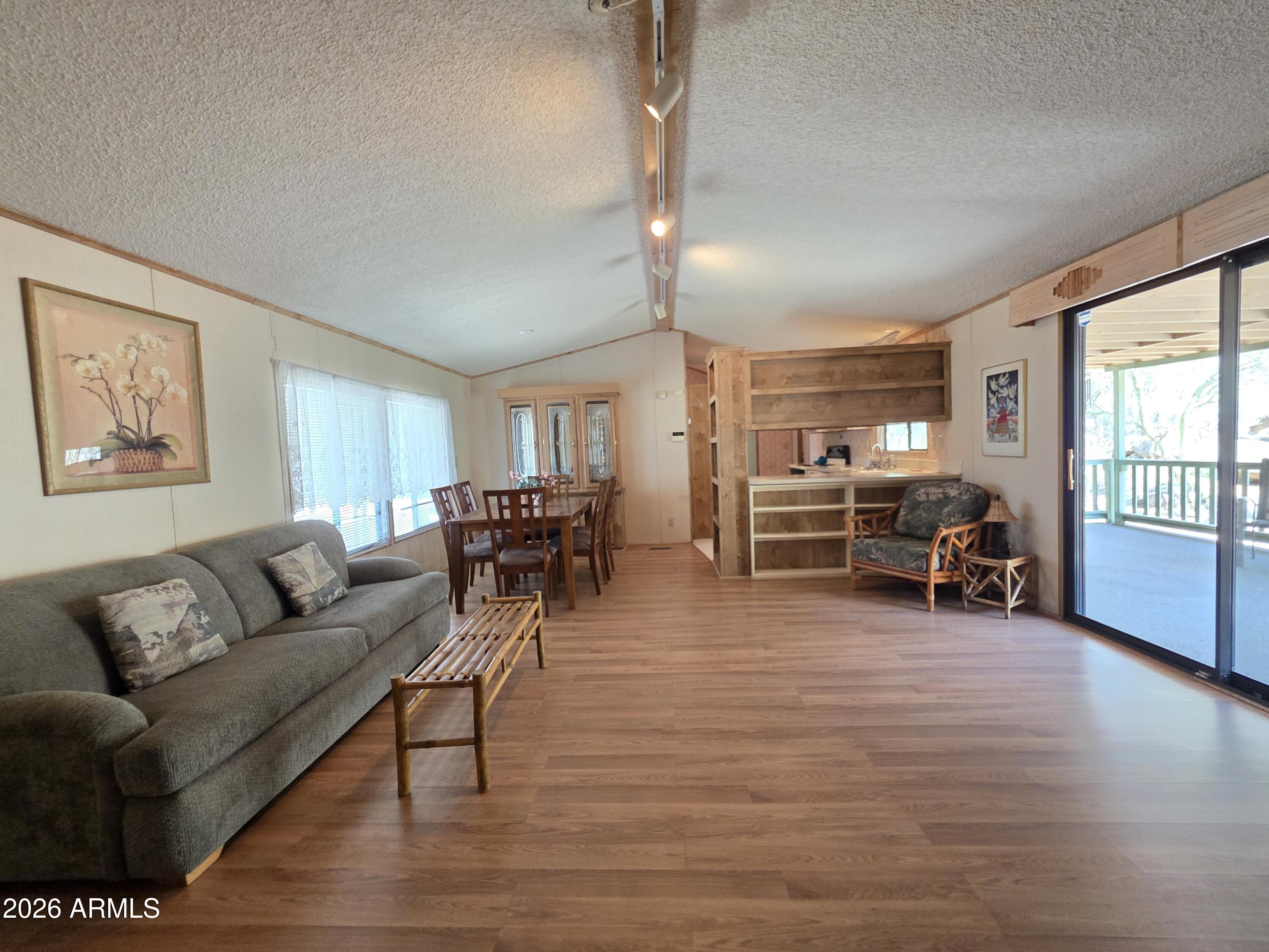 BOULDER RIDGE - Residential