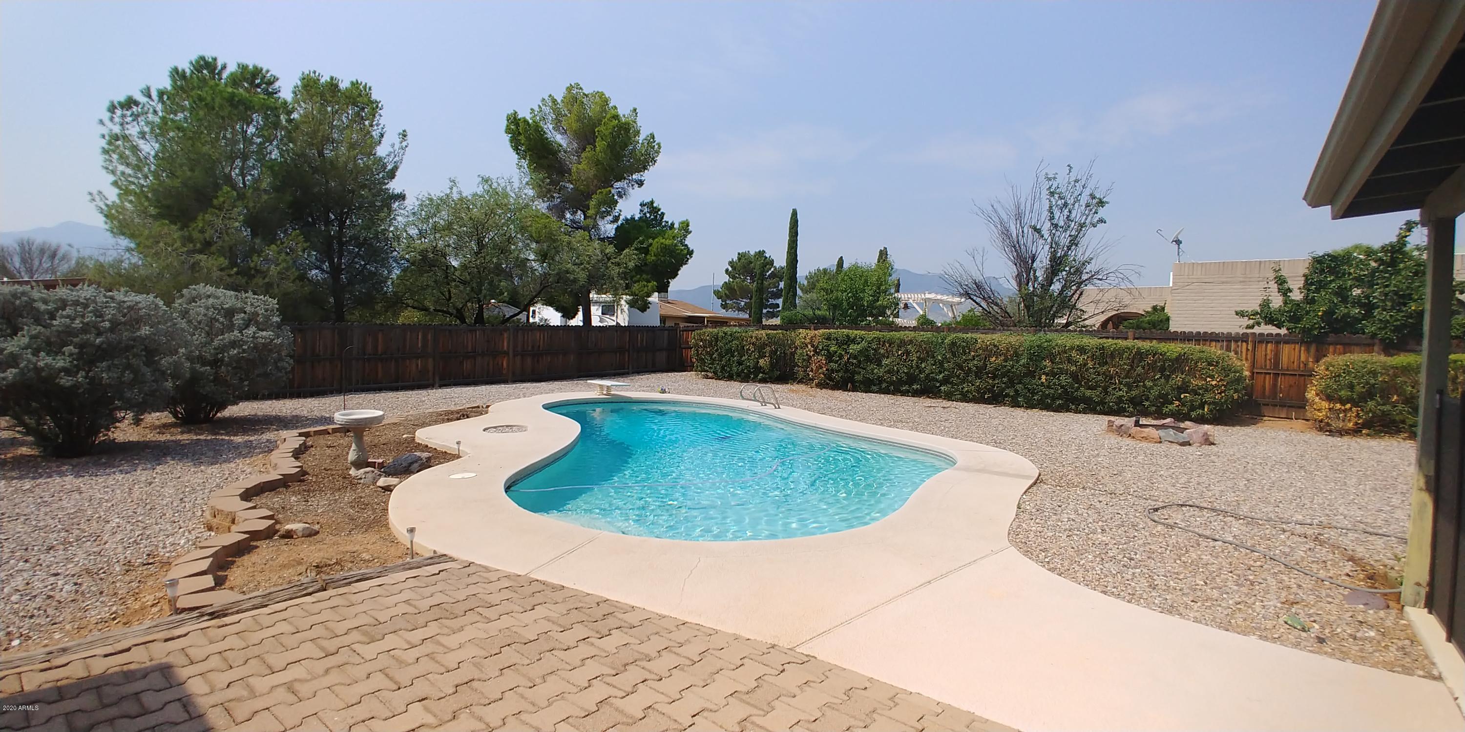 TOWN & COUNTRY ESTATES UNIT 11 - Residential