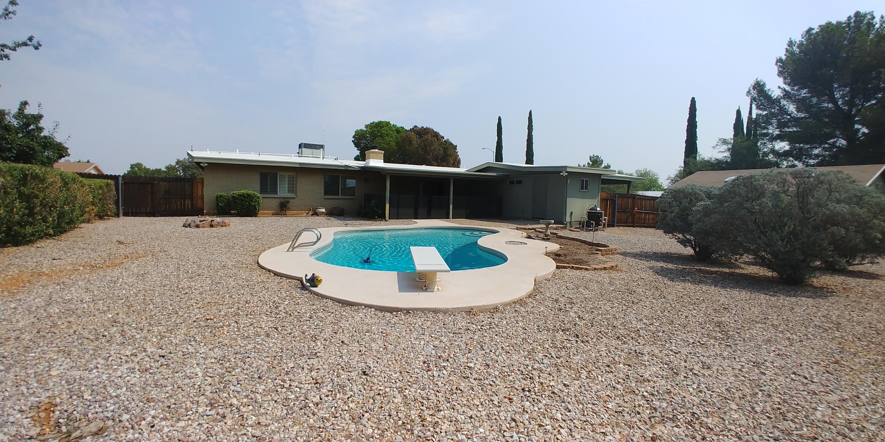 TOWN & COUNTRY ESTATES UNIT 11 - Residential
