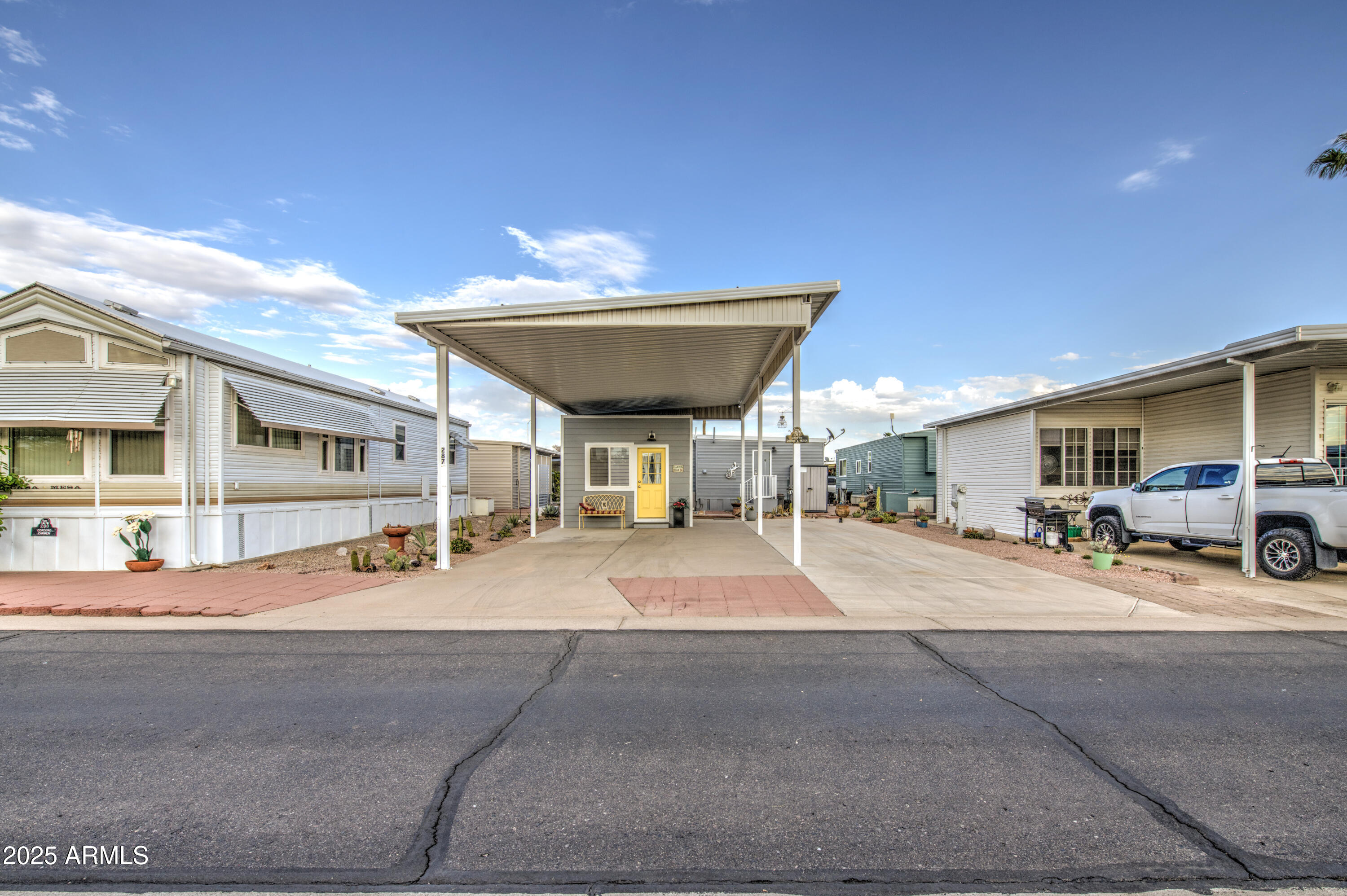 CARRIAGE MANOR RV RESORT - Land