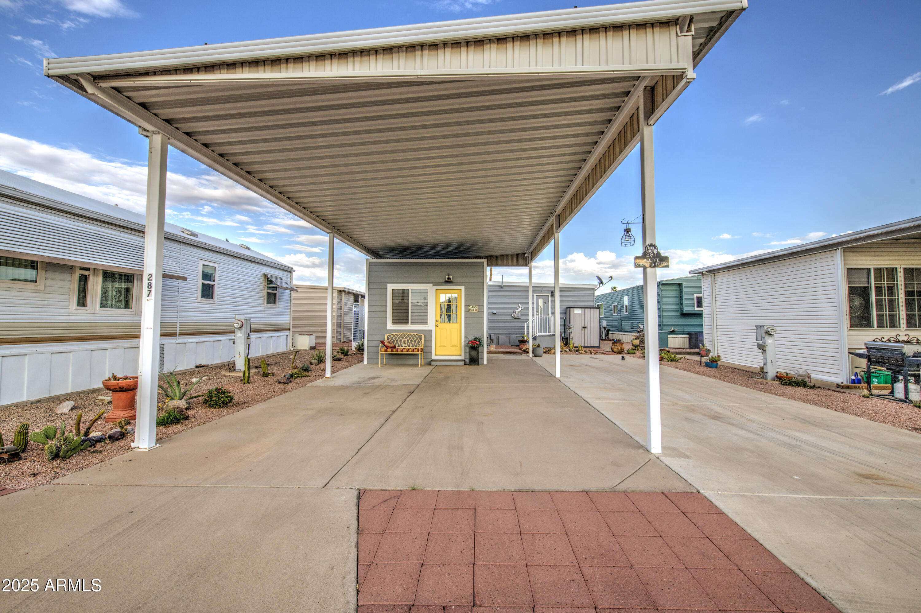 CARRIAGE MANOR RV RESORT - Land