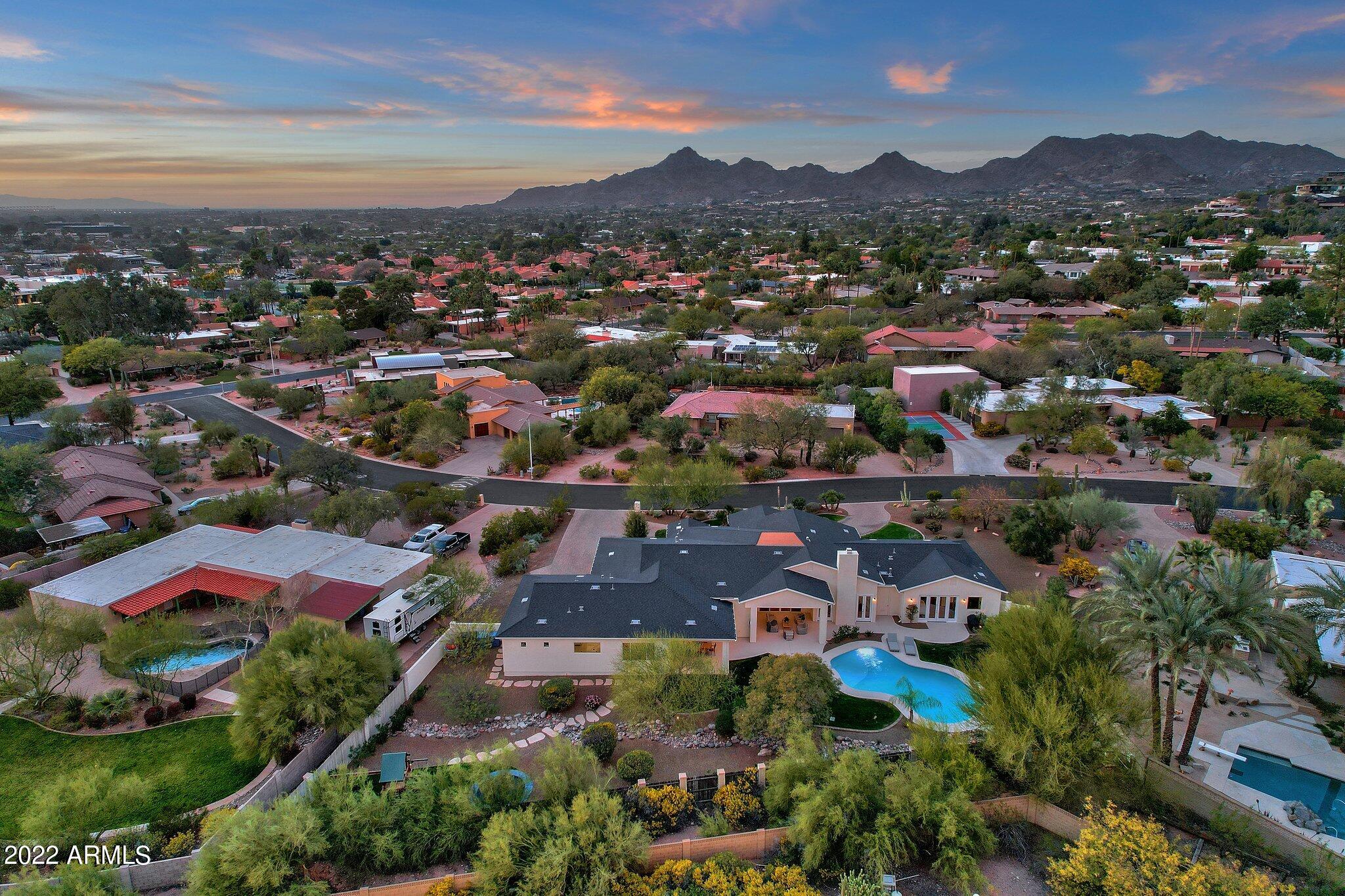 CAMELBACK SIERRA - Residential