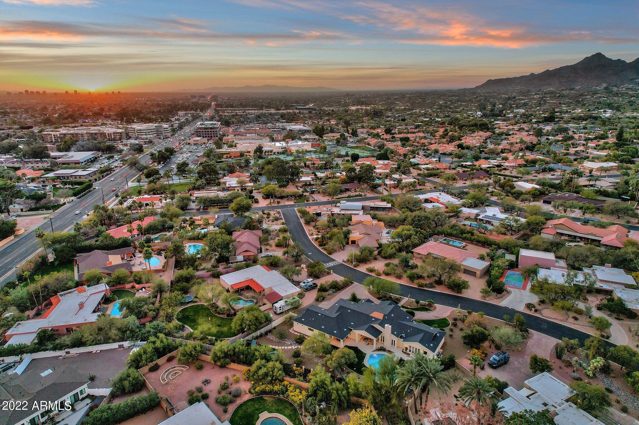 CAMELBACK SIERRA - Residential