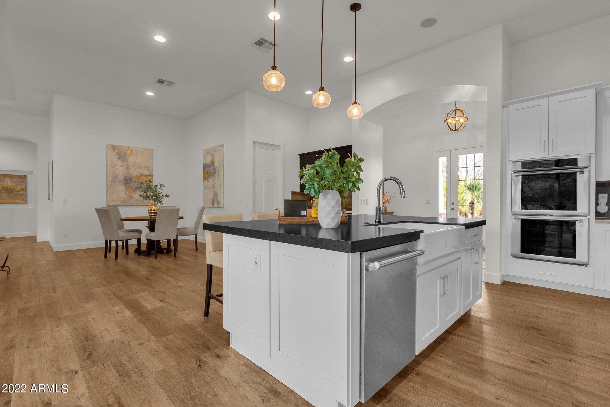 CAMELBACK SIERRA - Residential