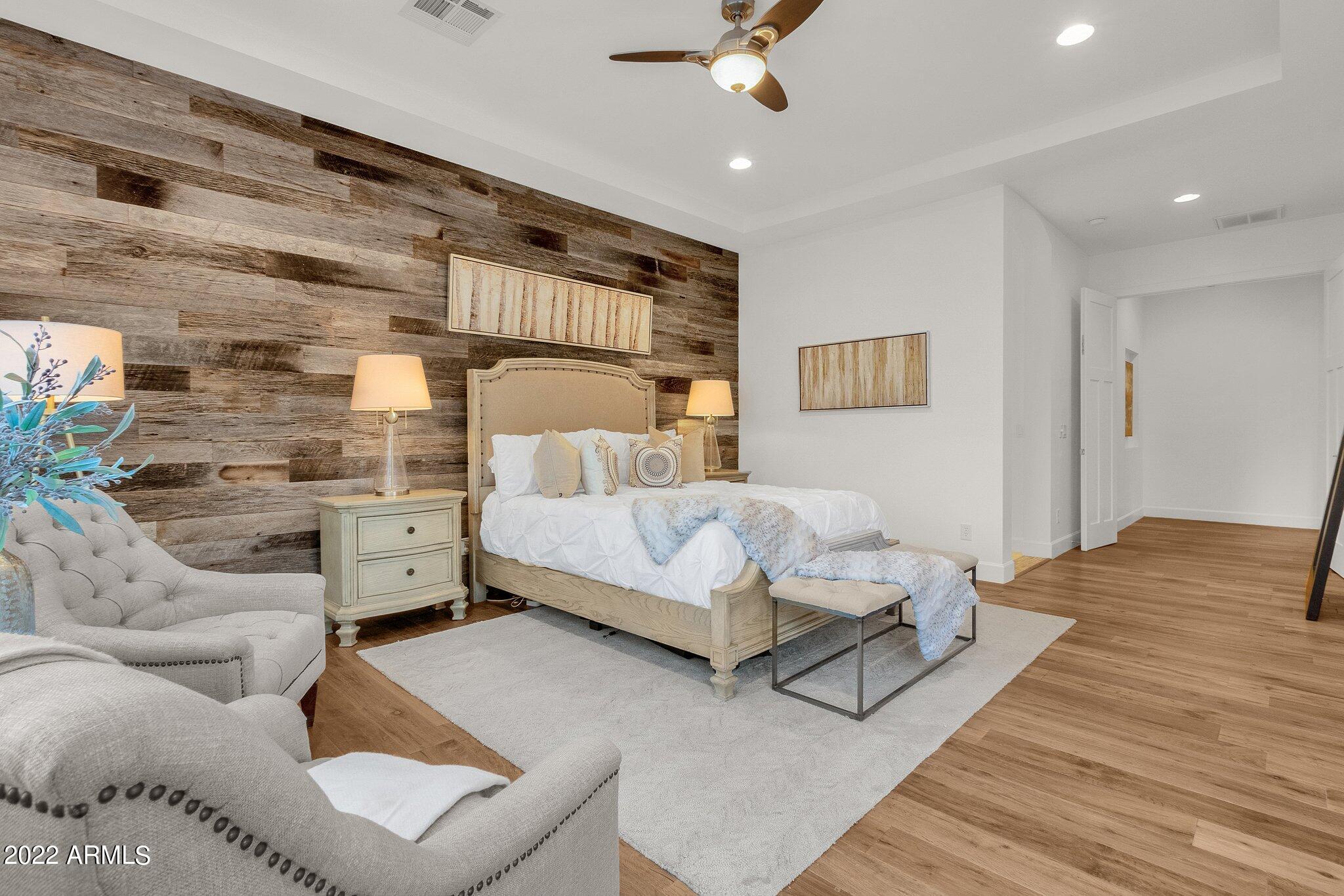 CAMELBACK SIERRA - Residential