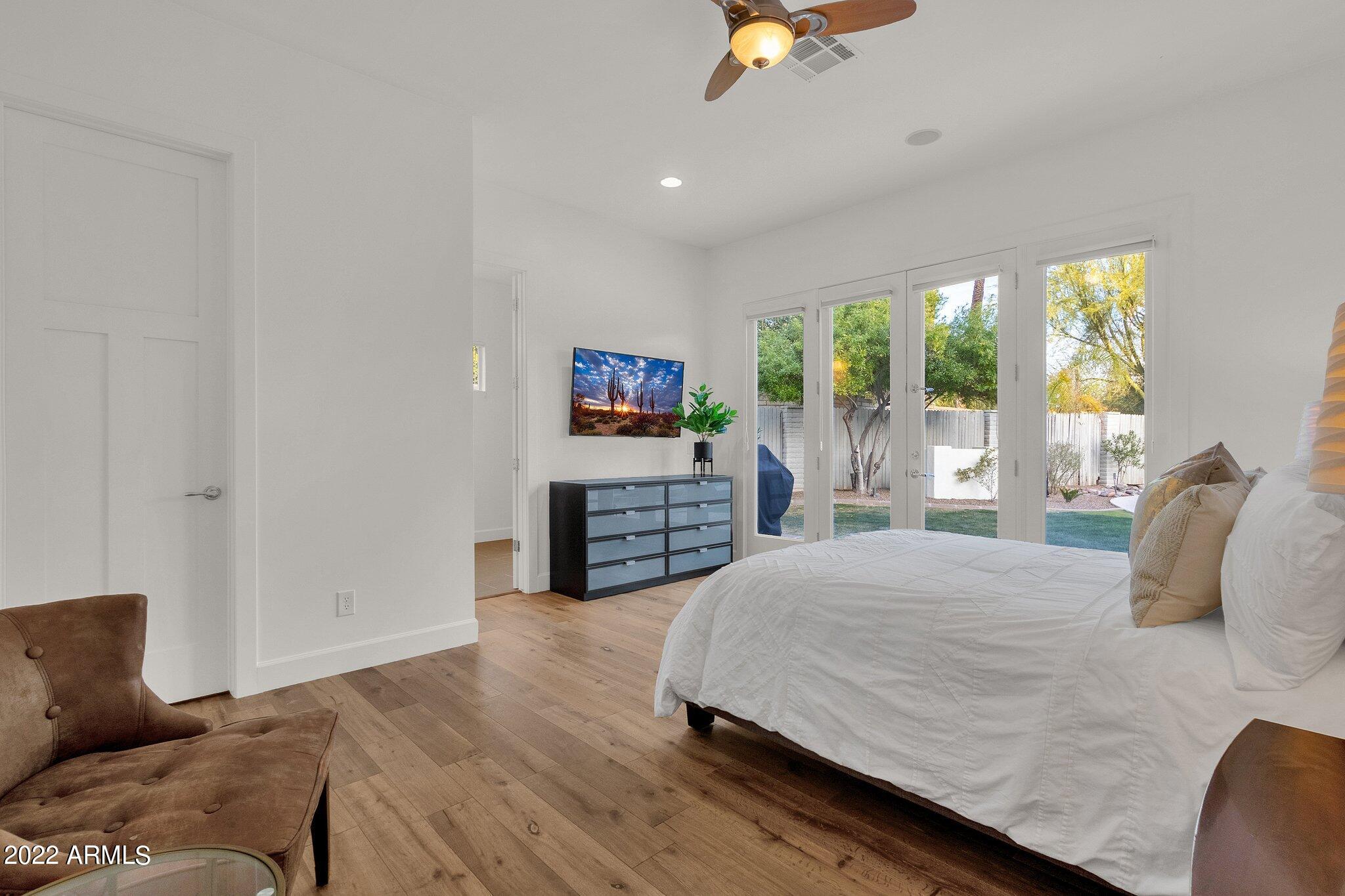 CAMELBACK SIERRA - Residential