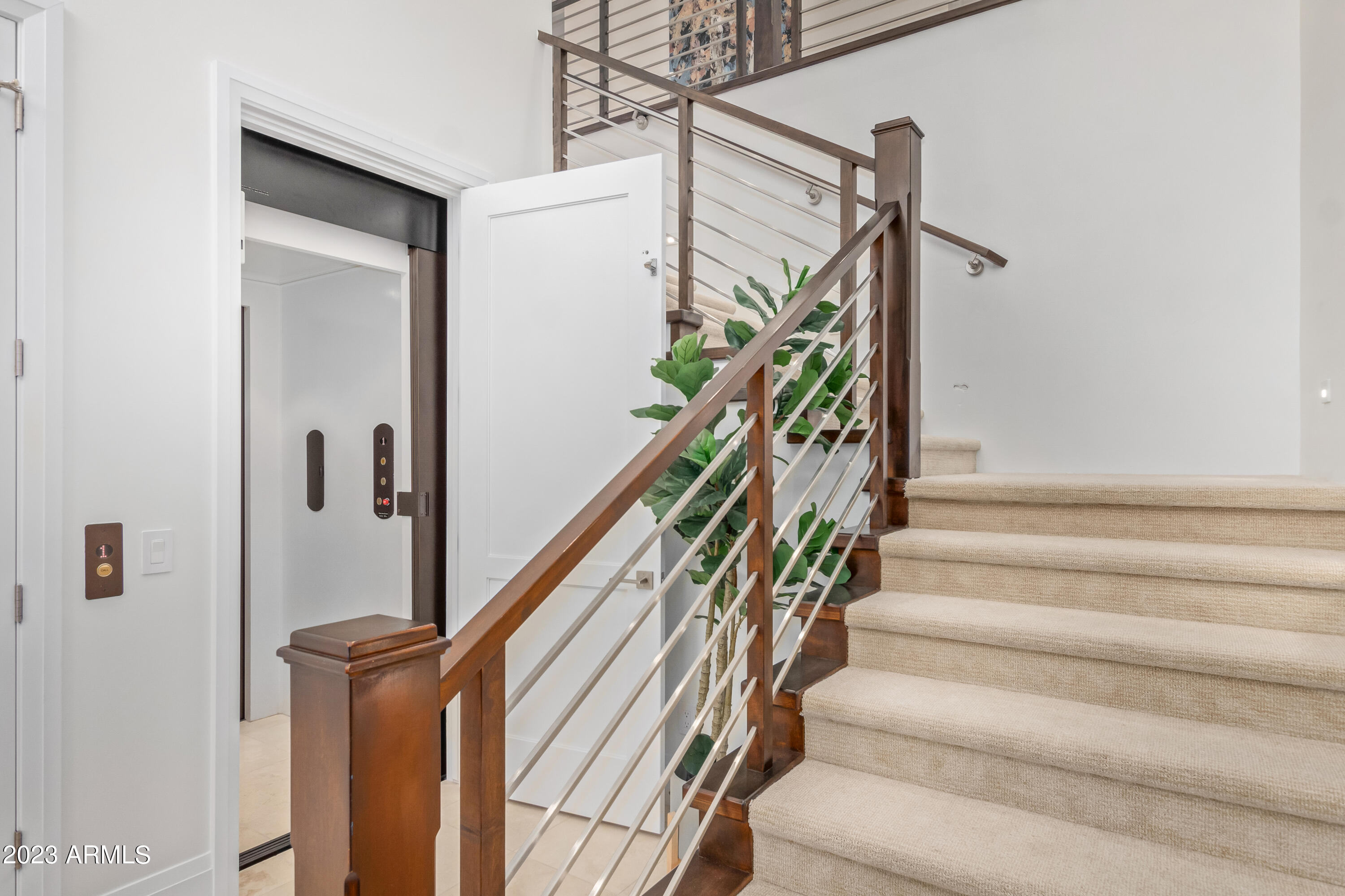 VILLAS AT MOUNTAIN SHADOWS CONDOMINIUMS - Residential