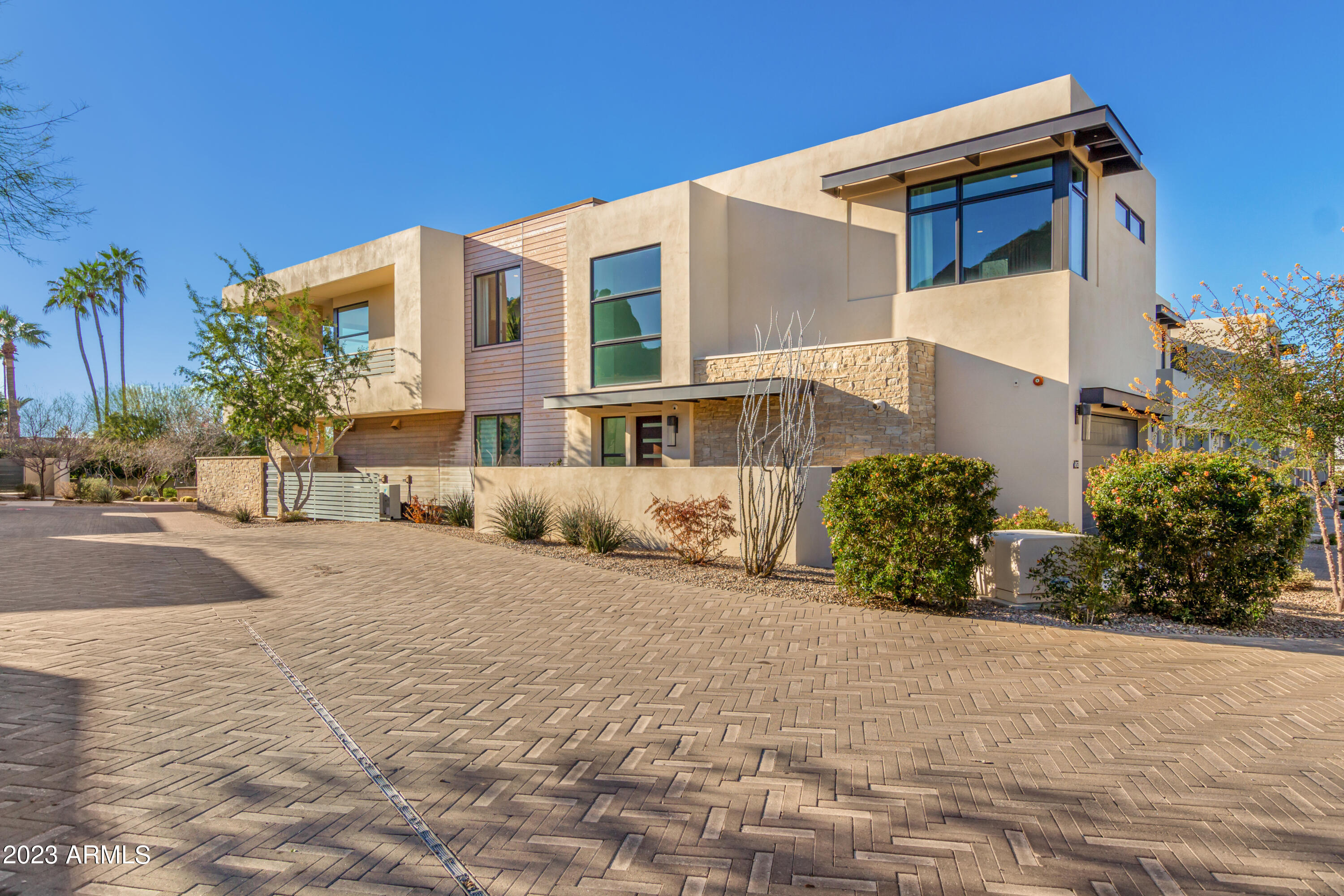 VILLAS AT MOUNTAIN SHADOWS CONDOMINIUMS - Residential