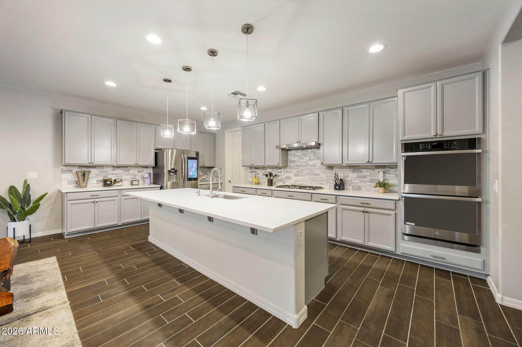 FALCON VIEW - Residential