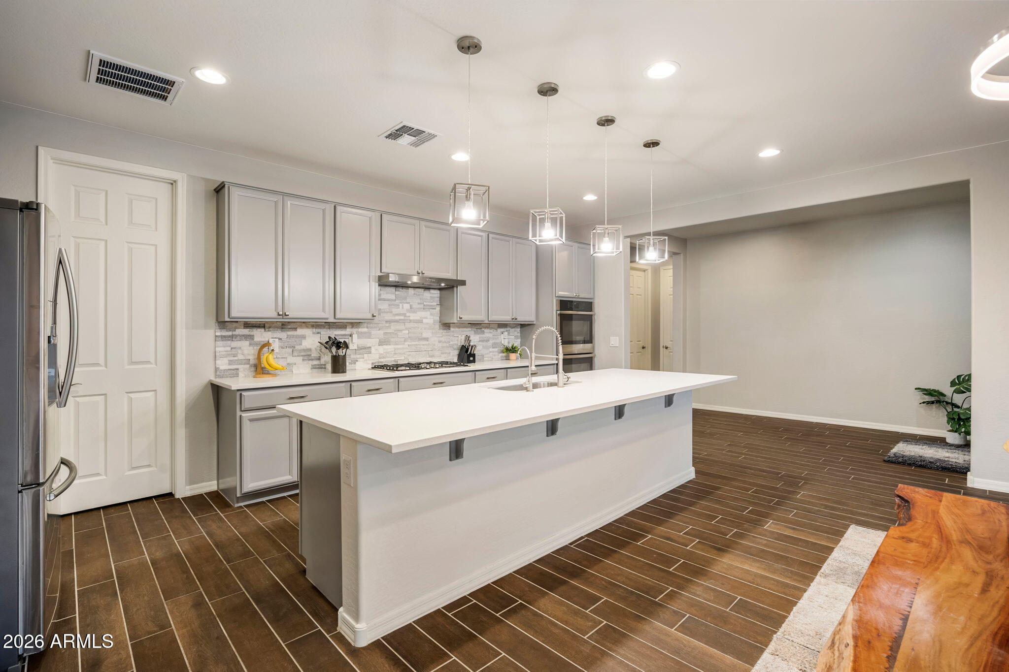FALCON VIEW - Residential