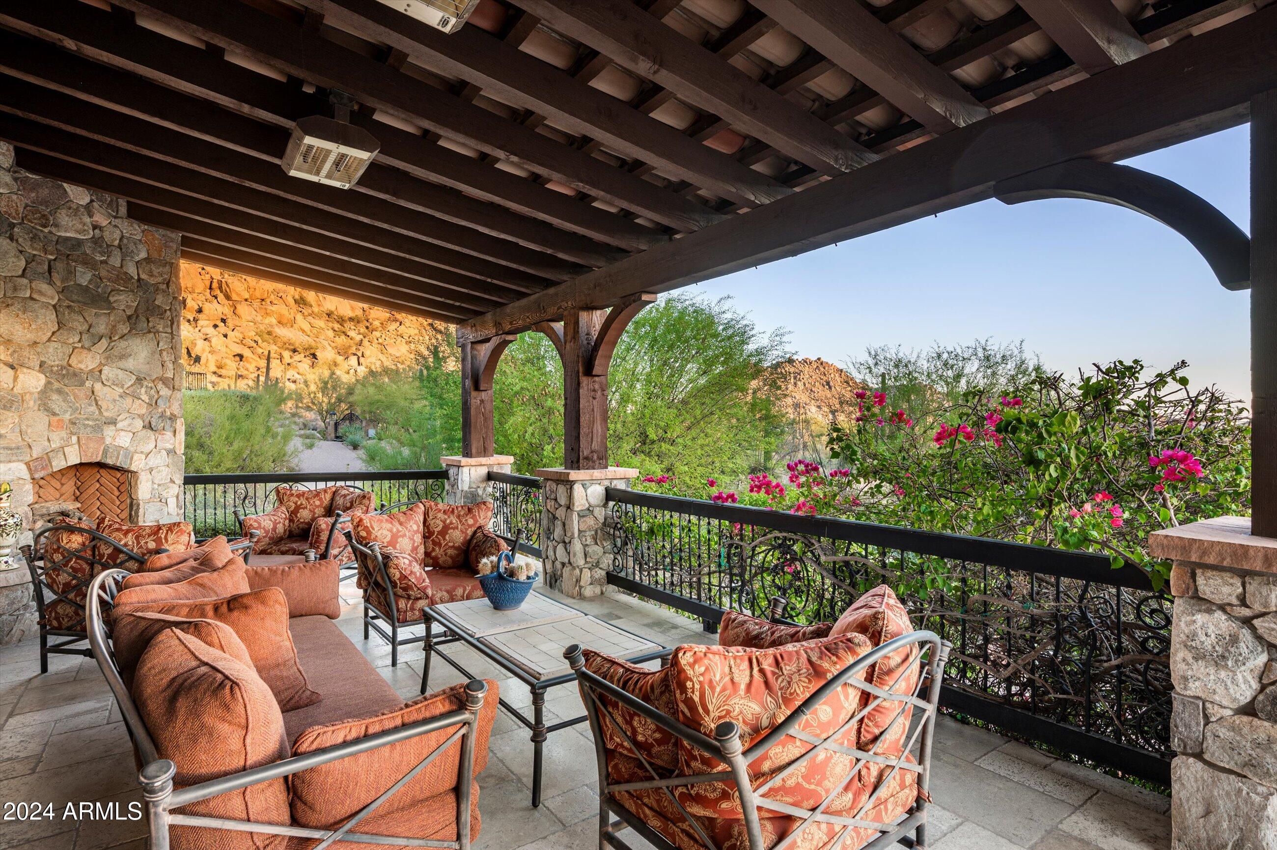ESTANCIA - Residential