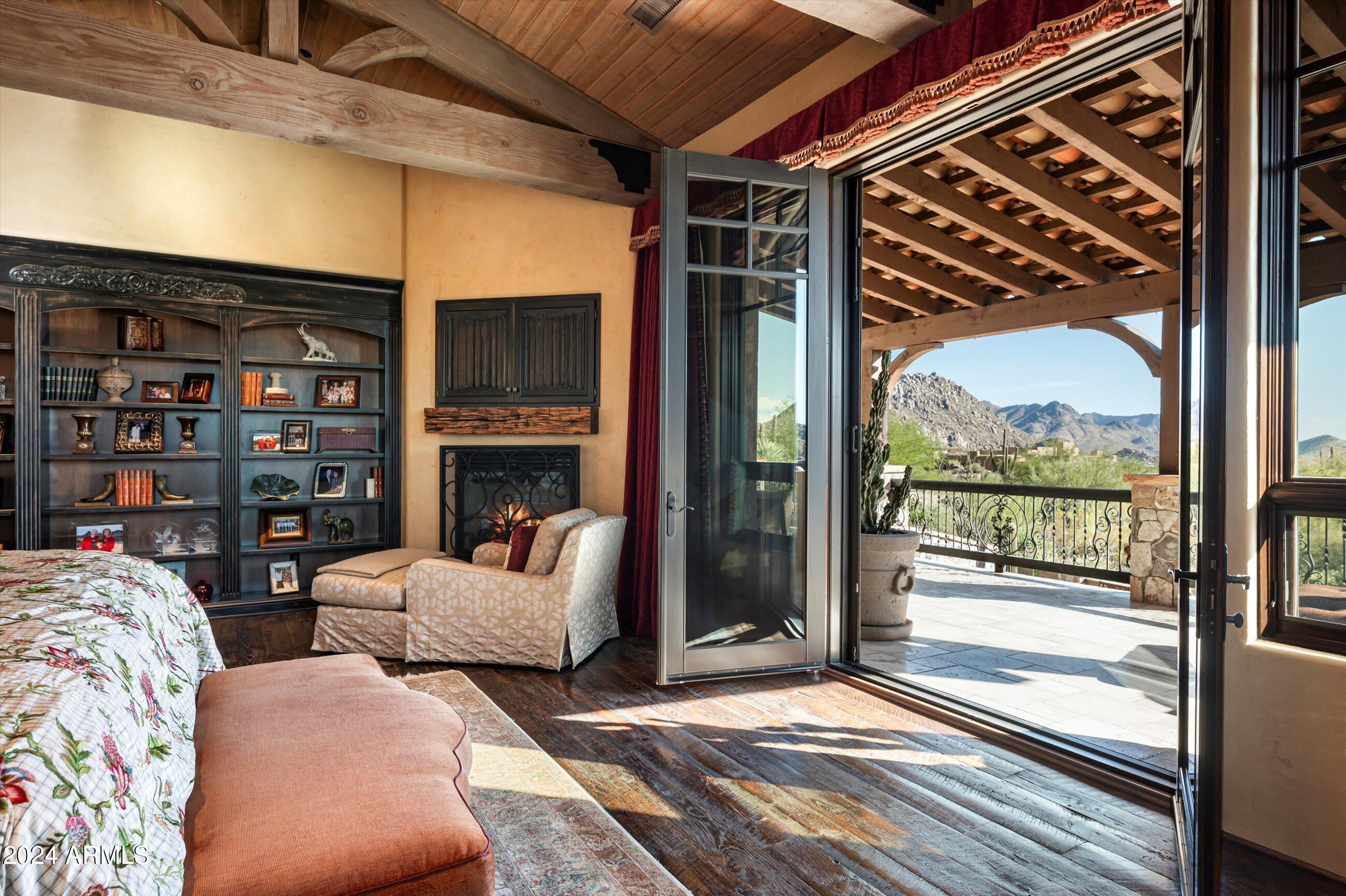 ESTANCIA - Residential